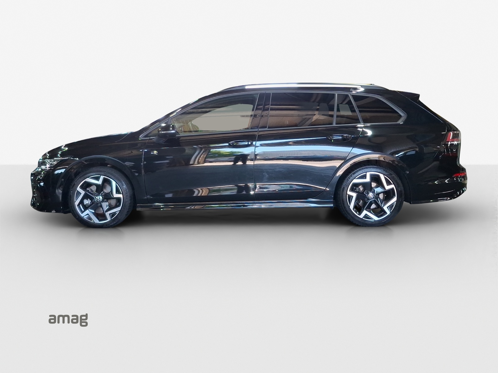 VW Golf Variant 2.0 TSI R-Line DSG 4 Motion-image-1