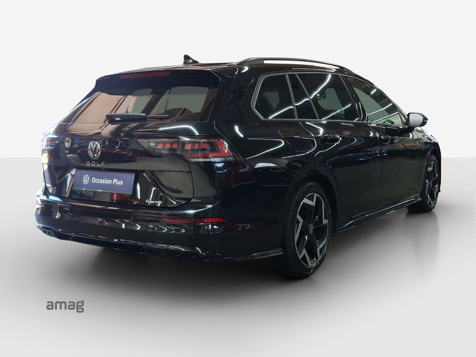 VW Golf Variant 2.0 TSI R-Line DSG 4 Motion-image-4