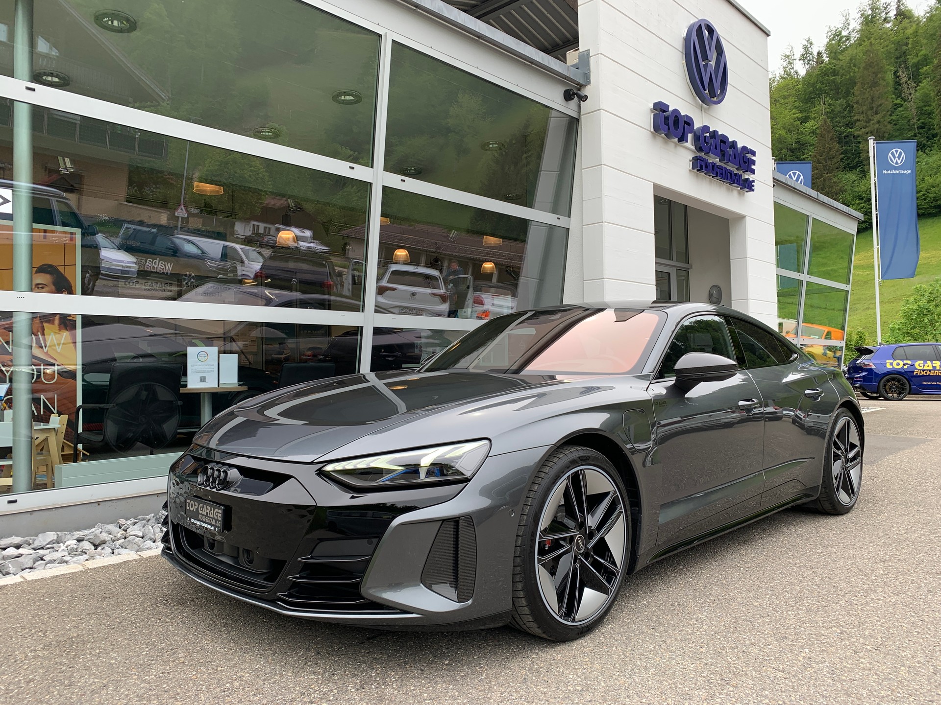 AUDI RS e-tron GT quattro