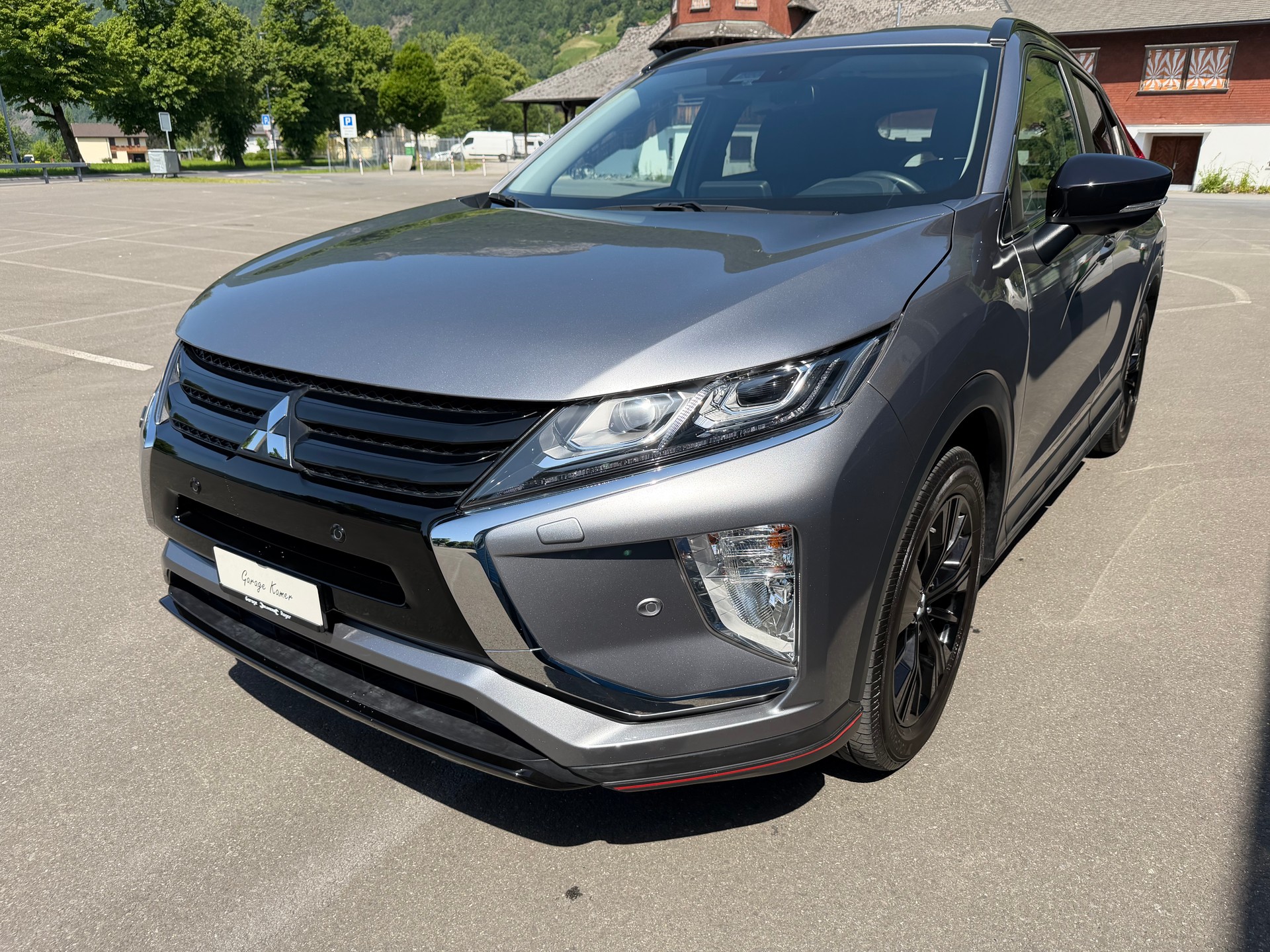 MITSUBISHI Eclipse Cross 1.5 T-Mivec Style Black 4WD CVT-showroom-element-1