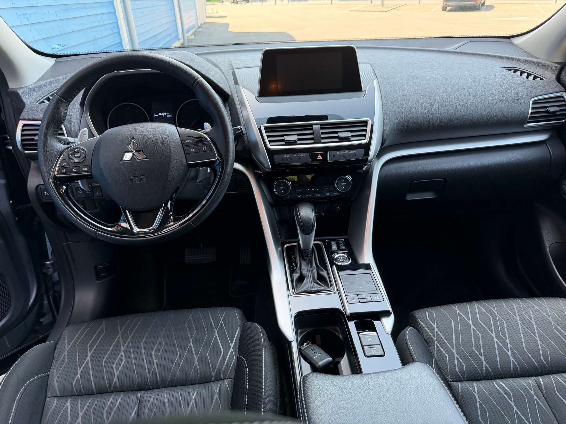MITSUBISHI Eclipse Cross 1.5 T-Mivec Style Black 4WD CVT-image-6