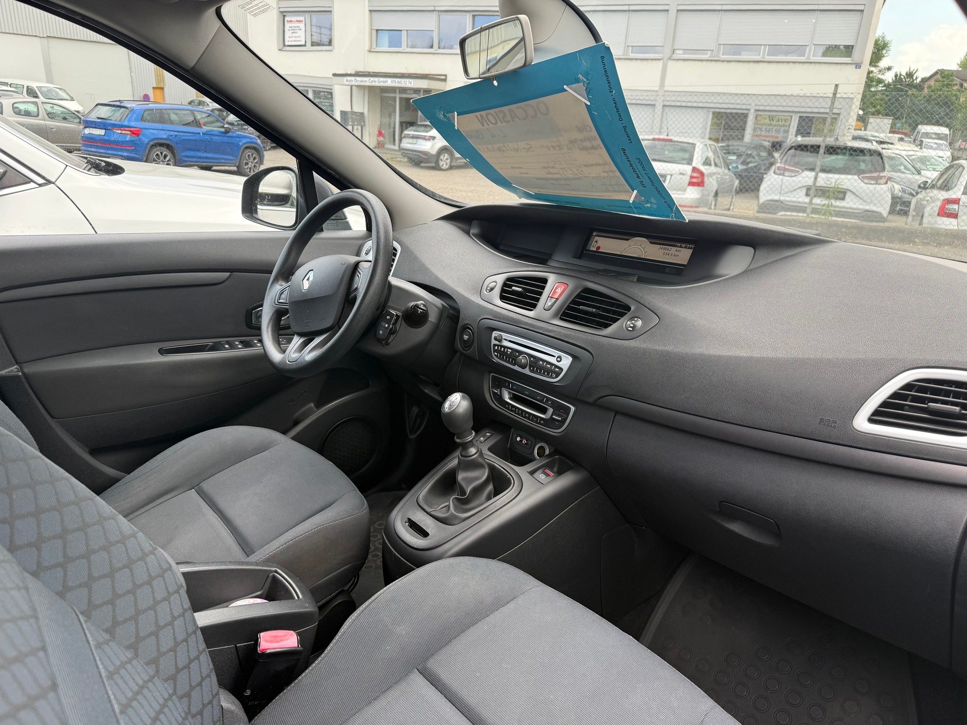 RENAULT Grand Scénic 1.4 16V Turbo Expression-image-8