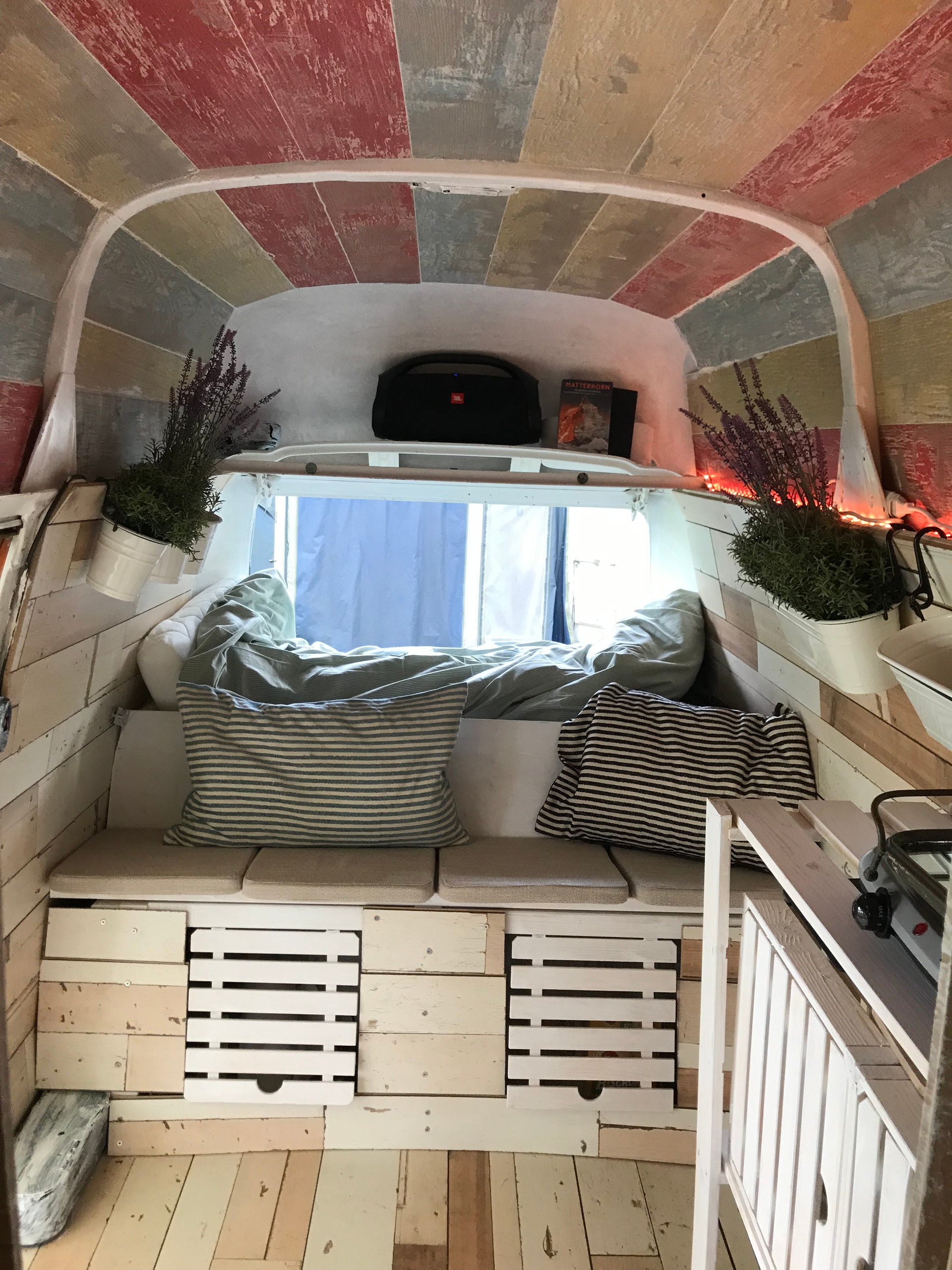 VW Transporter-image-16