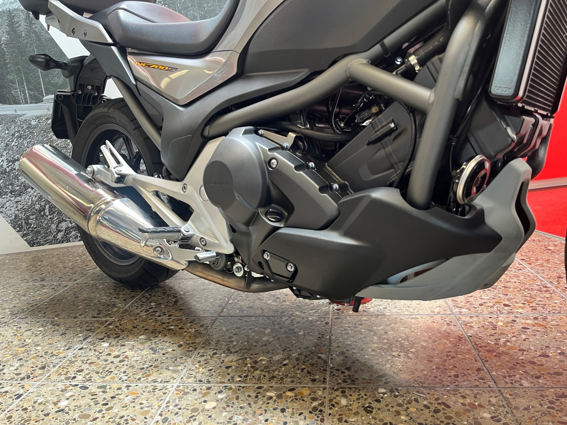 HONDA NC 700 S DTC ABS im Kundenauftrag!!-showroom-element-3
