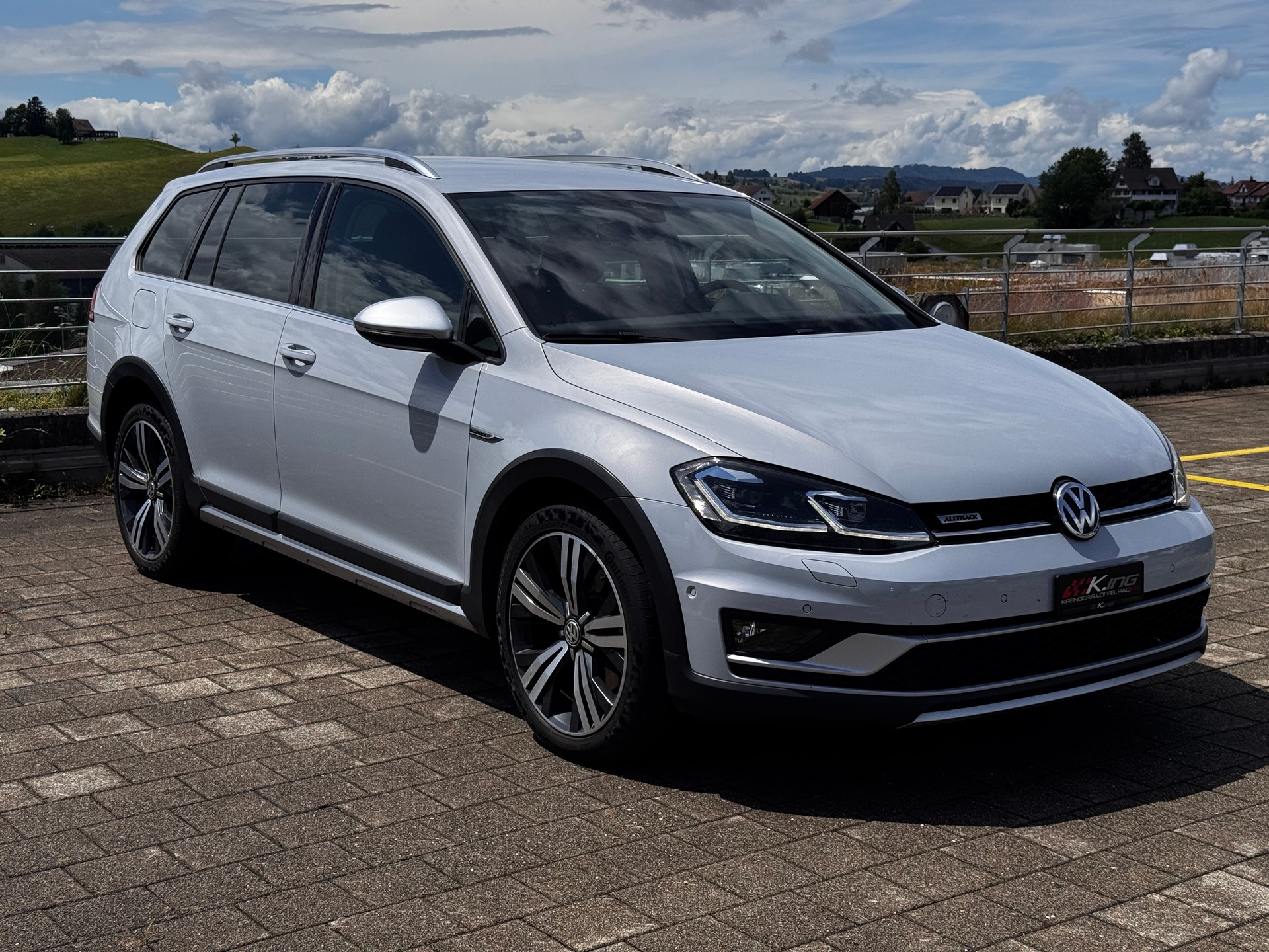 VW Golf 2.0 TDI Alltrack 4Motion DSG-image-2