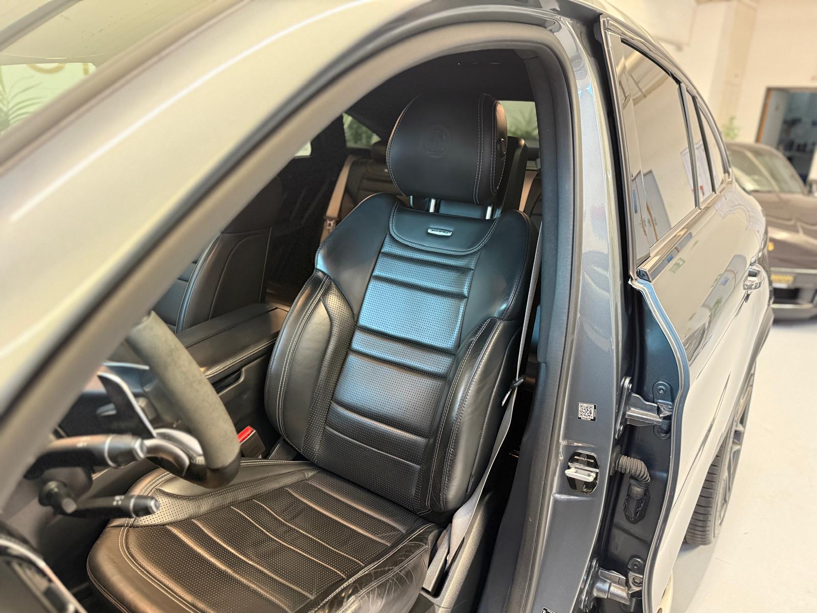 MERCEDES-BENZ GLE Coupé 63 S AMG 4Matic Speedshift-image-17