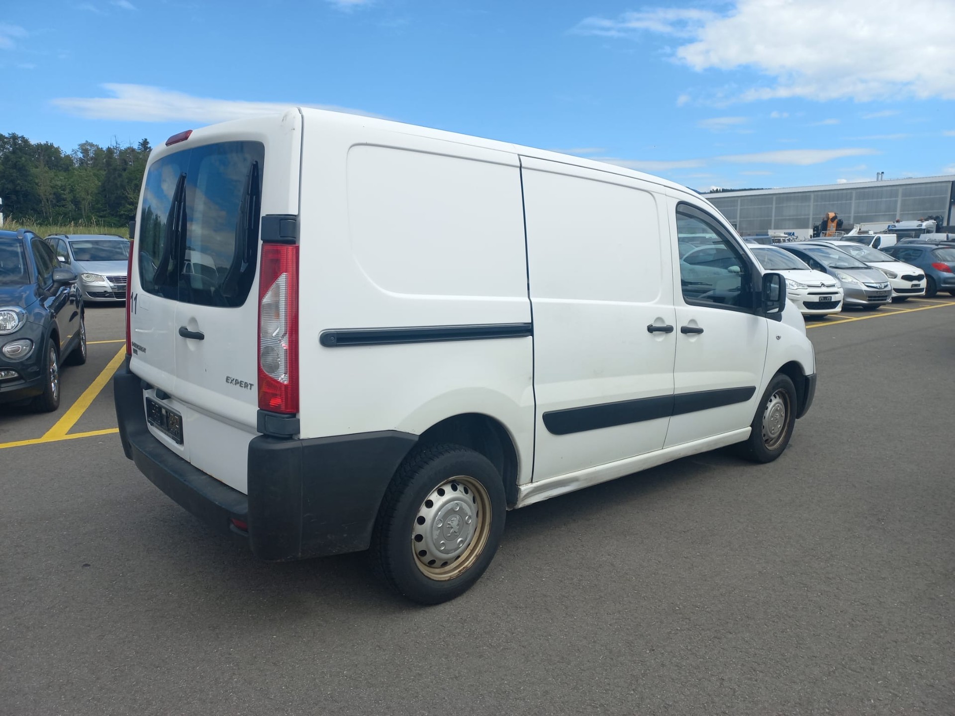 PEUGEOT Expert 2.0 HDi 229 L2H1-image-5