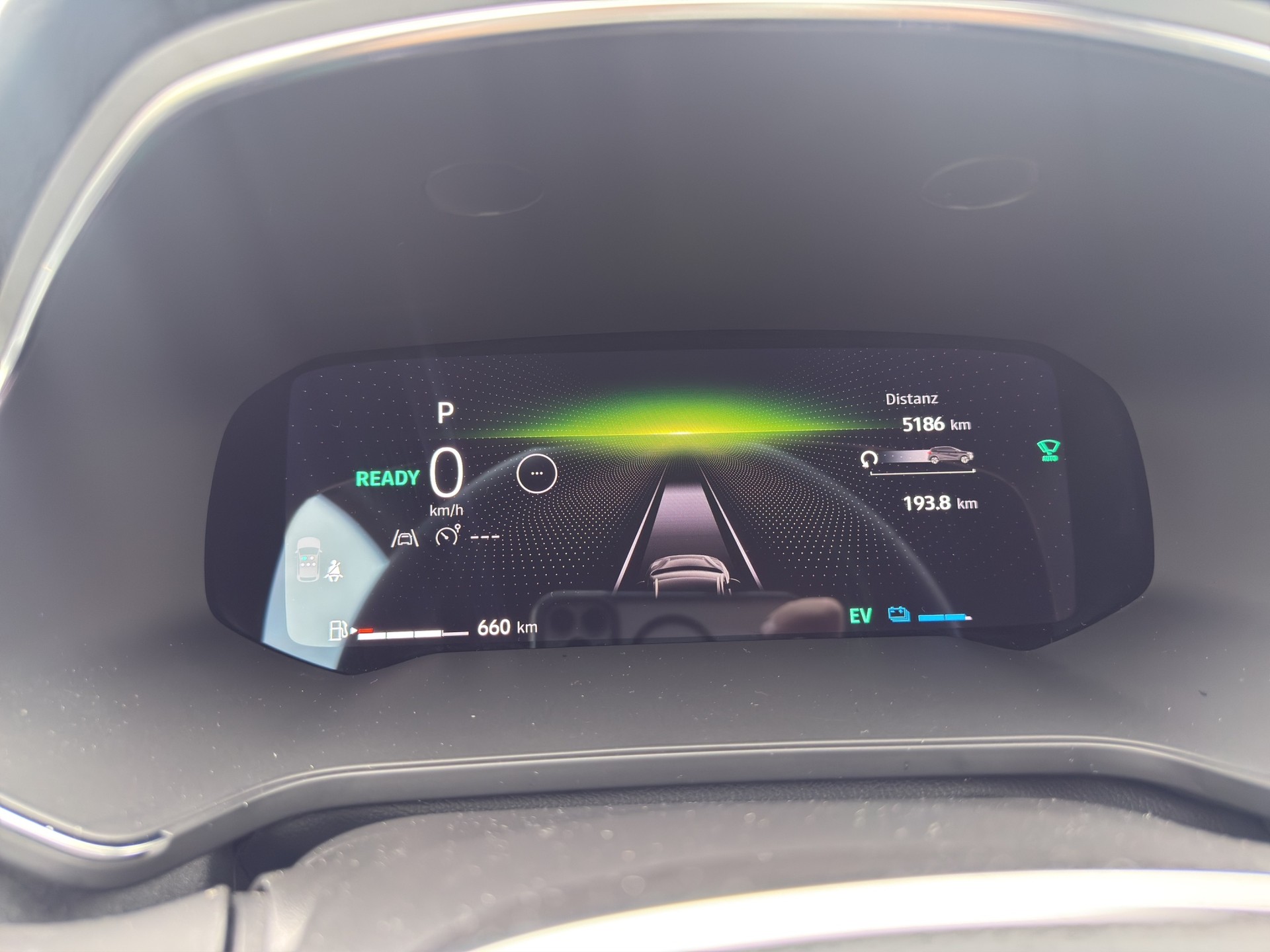 RENAULT Captur 1.6 E-Tech 145 Techno DHT-image-12