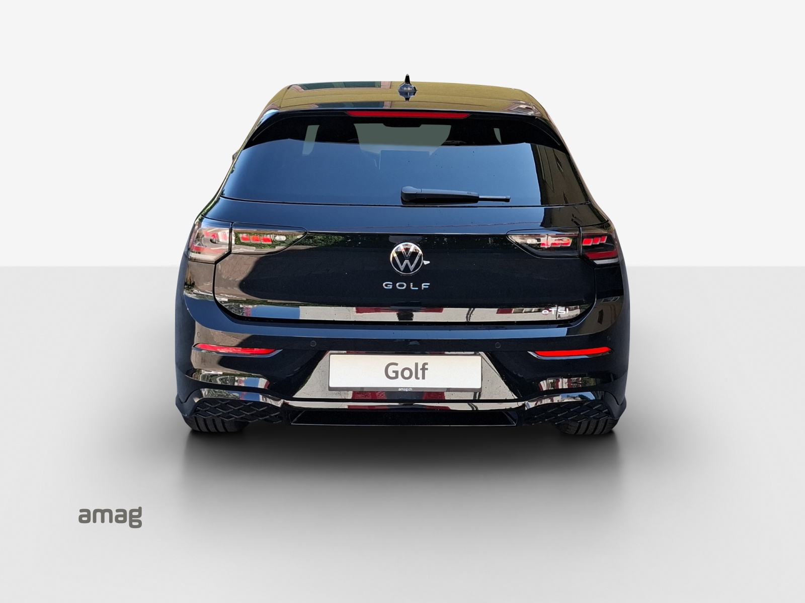 VW Golf 1.5 e TSI mHEV R-Line DSG-image-3