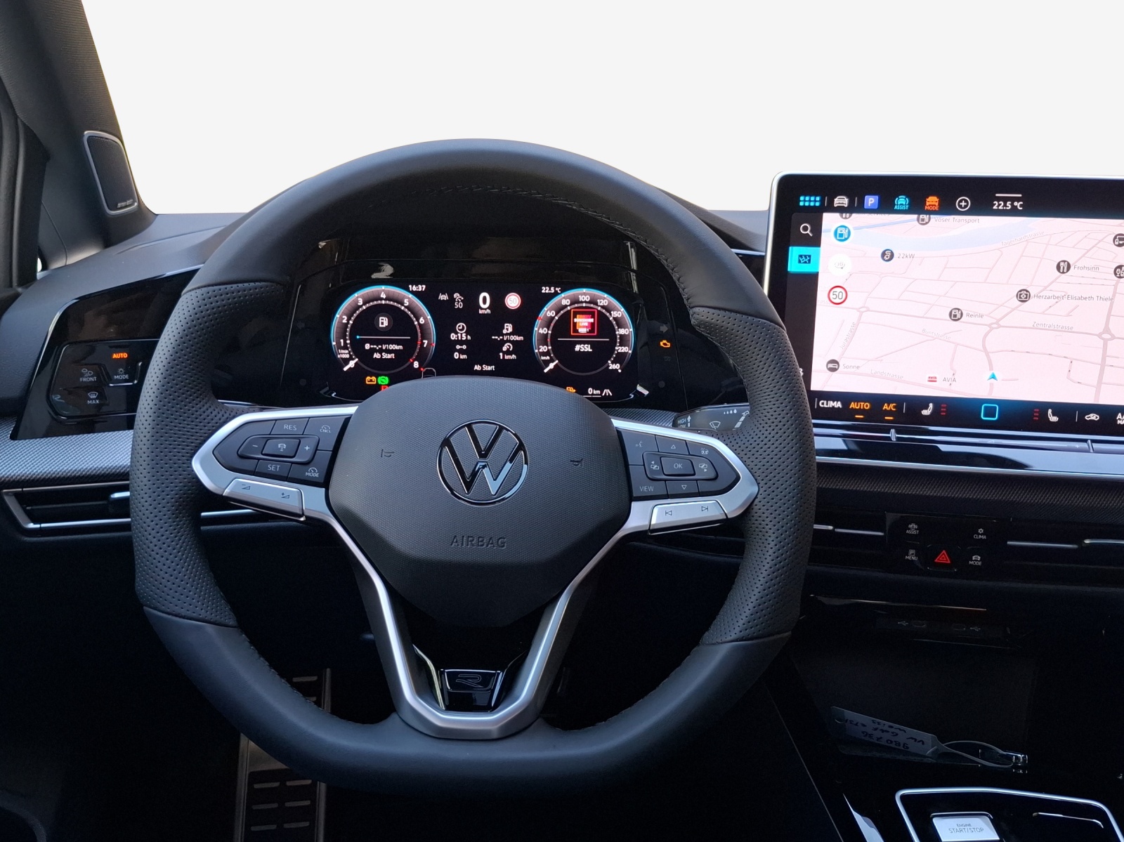 VW Golf 1.5 e TSI mHEV R-Line DSG-image-9