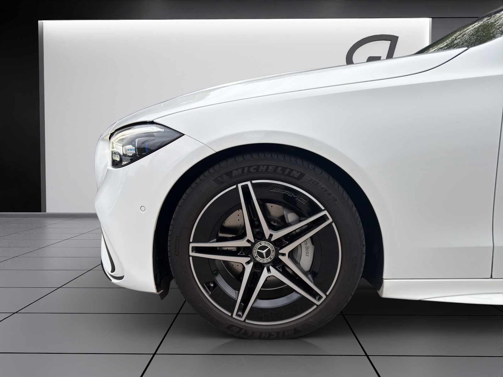 Image MERCEDES-BENZ C-200 C 200 4Matic AMG Line