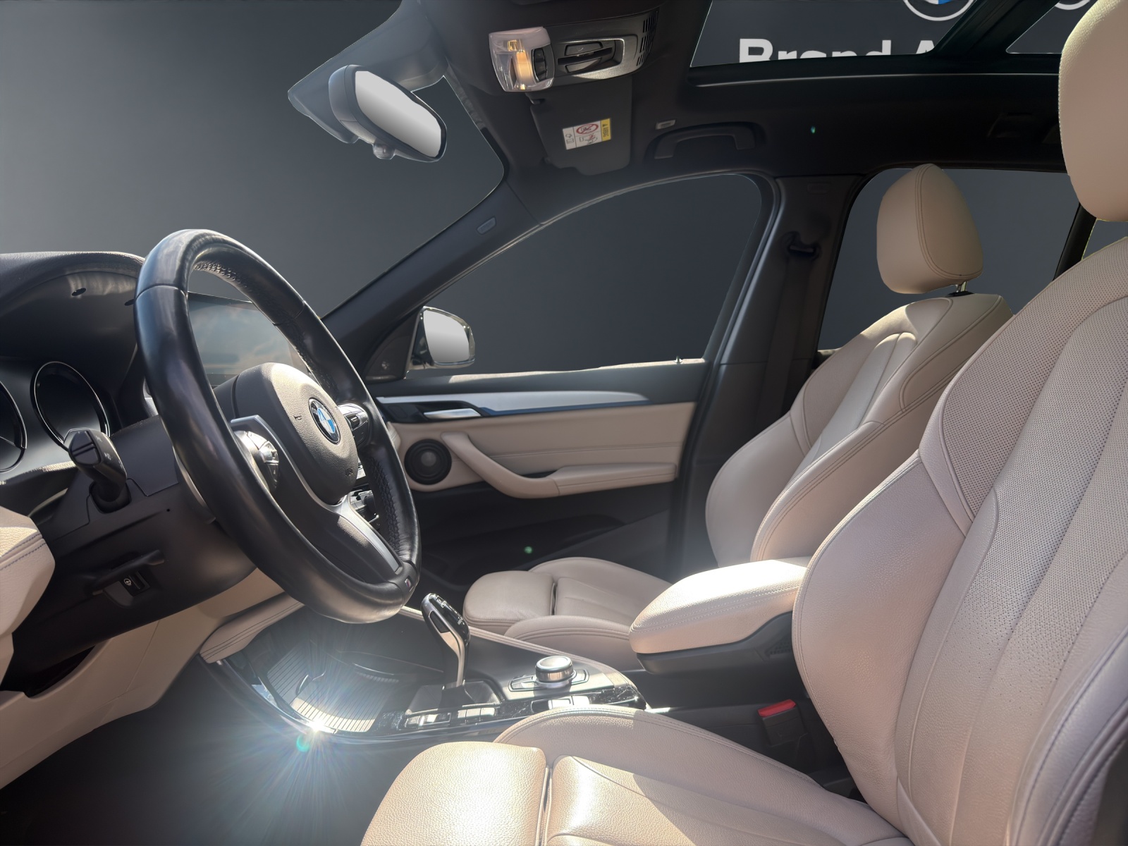 BMW X1 25i xDrive SAG-image-10