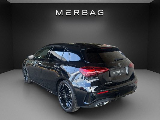 MERCEDES-BENZ A 250 e 8G-DCT-image-2