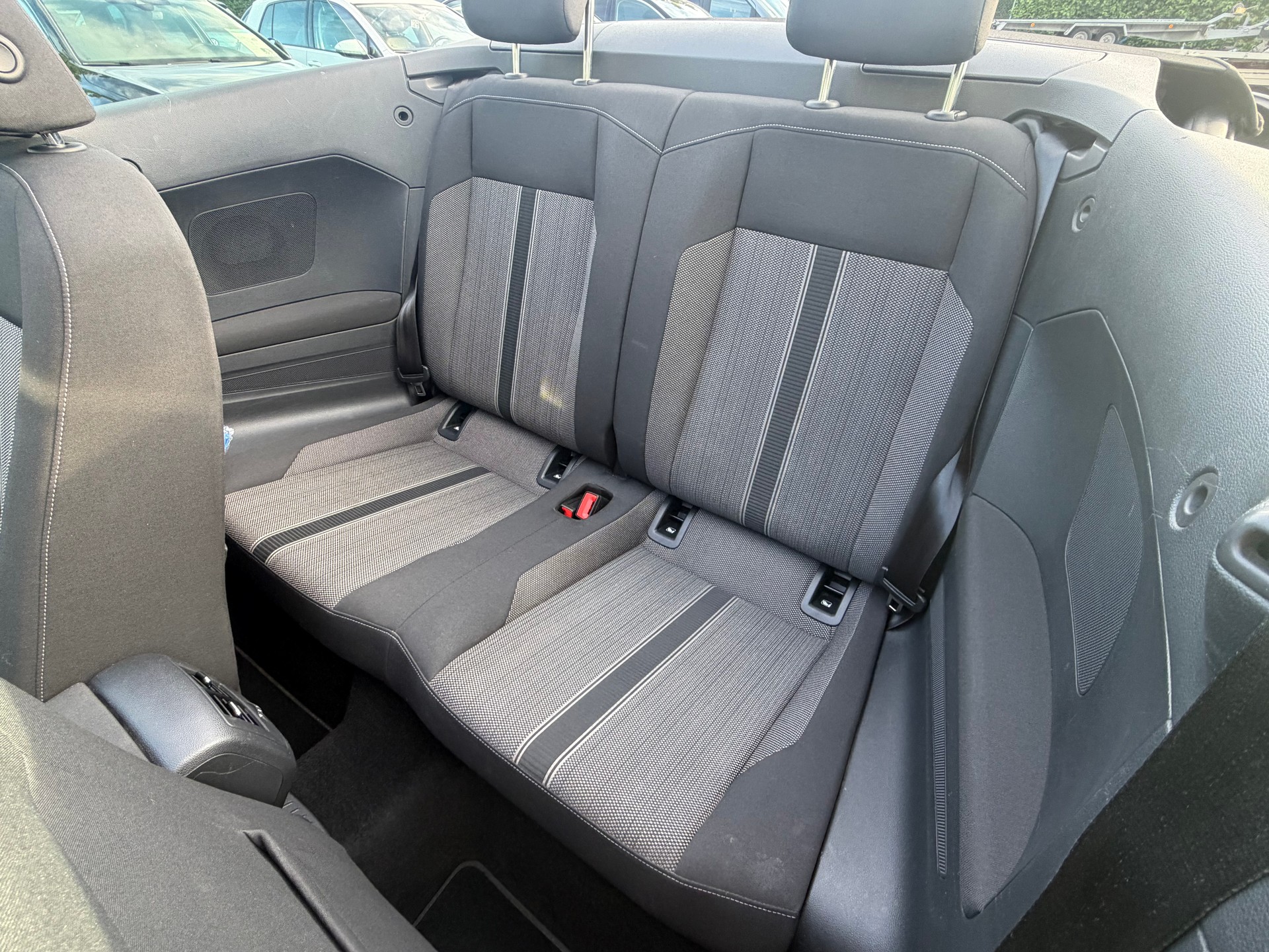 VW T-Roc Cabriolet 1.5 TSI EVO Advance DSG-image-9