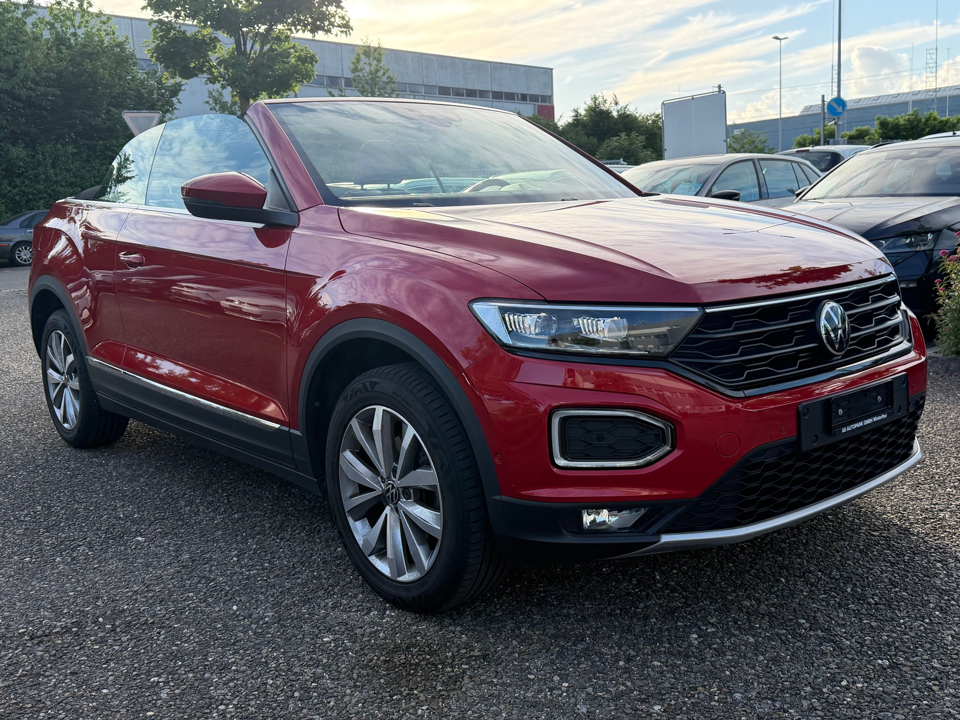 VW T-Roc Cabriolet 1.5 TSI EVO Advance DSG-image-2