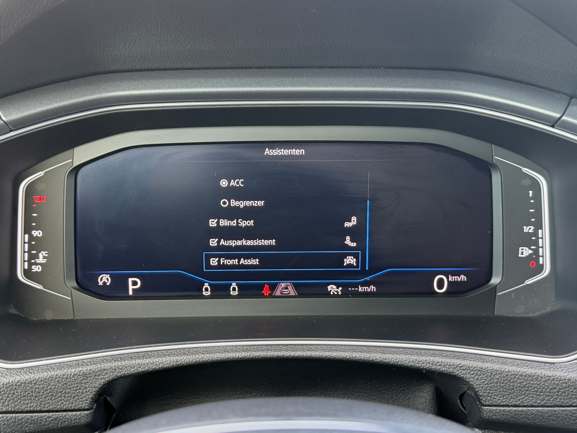 VW T-Roc Cabriolet 1.5 TSI EVO Advance DSG-image-19