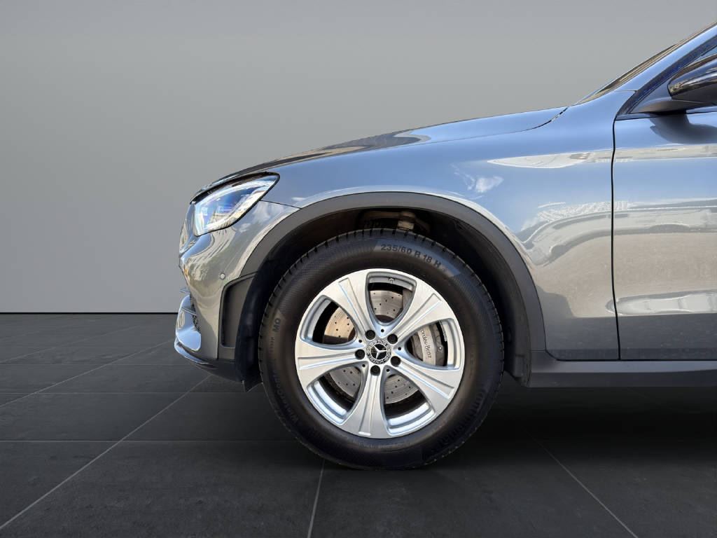 MERCEDES-BENZ GLC 200 Night Star AMG Line 4m Coupé-image-16
