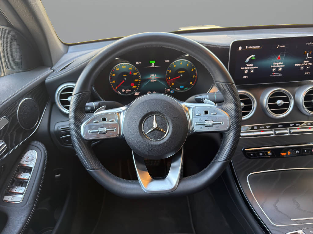 MERCEDES-BENZ GLC 200 Night Star AMG Line 4m Coupé-image-8