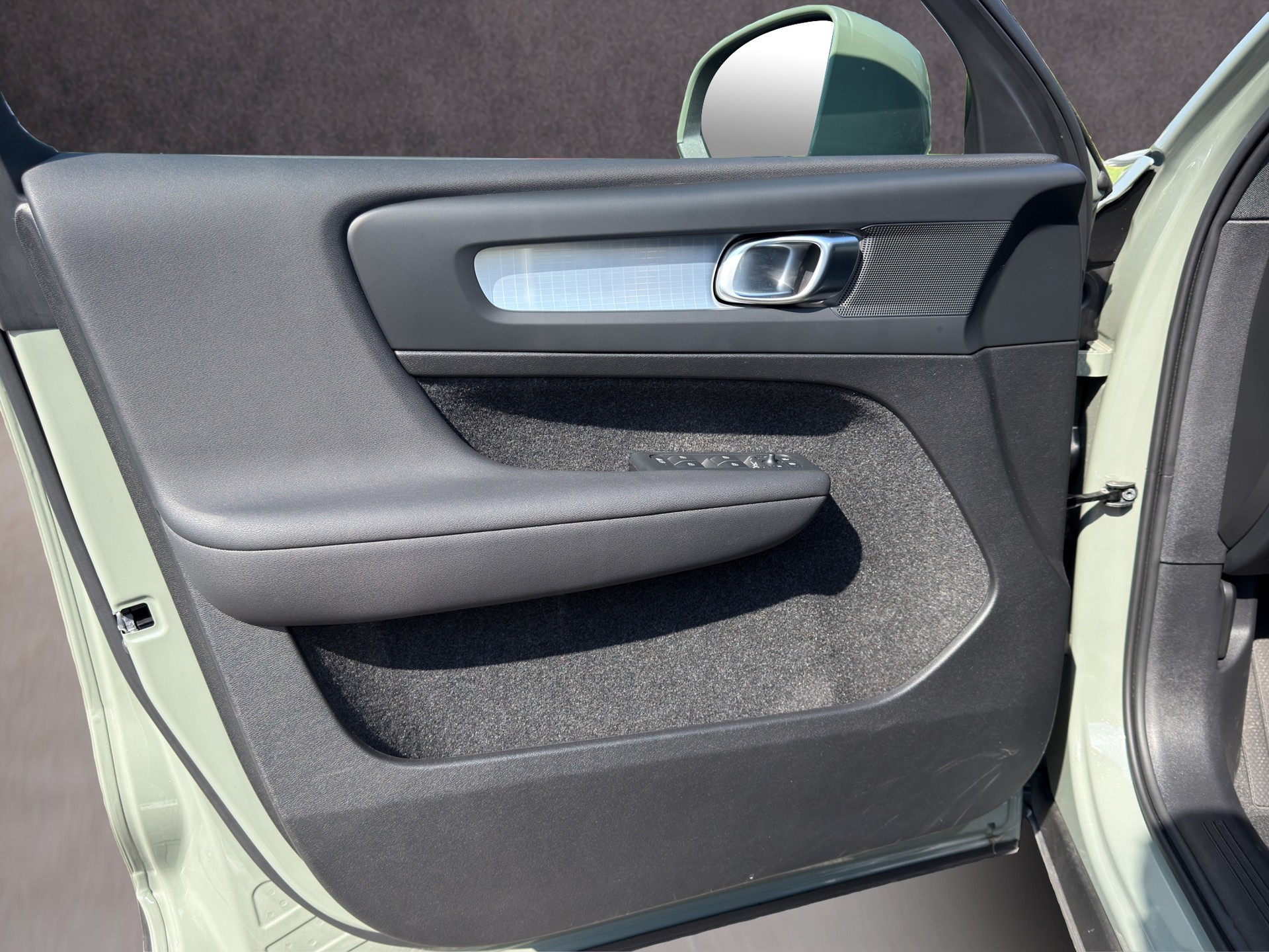VOLVO XC40 2.0 B3 MH XCITE-image-10