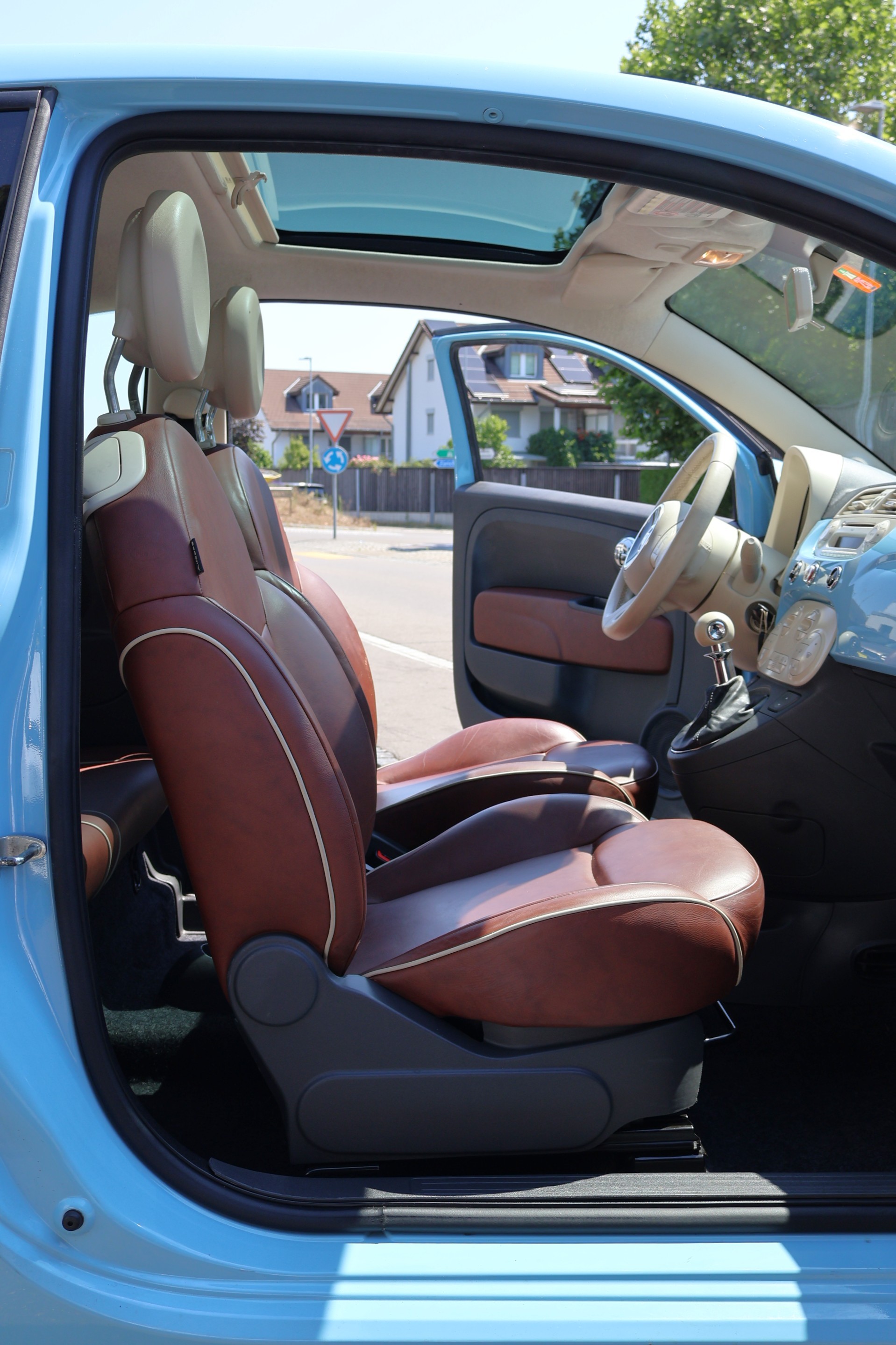 FIAT 500 1.2 Lounge-image-12