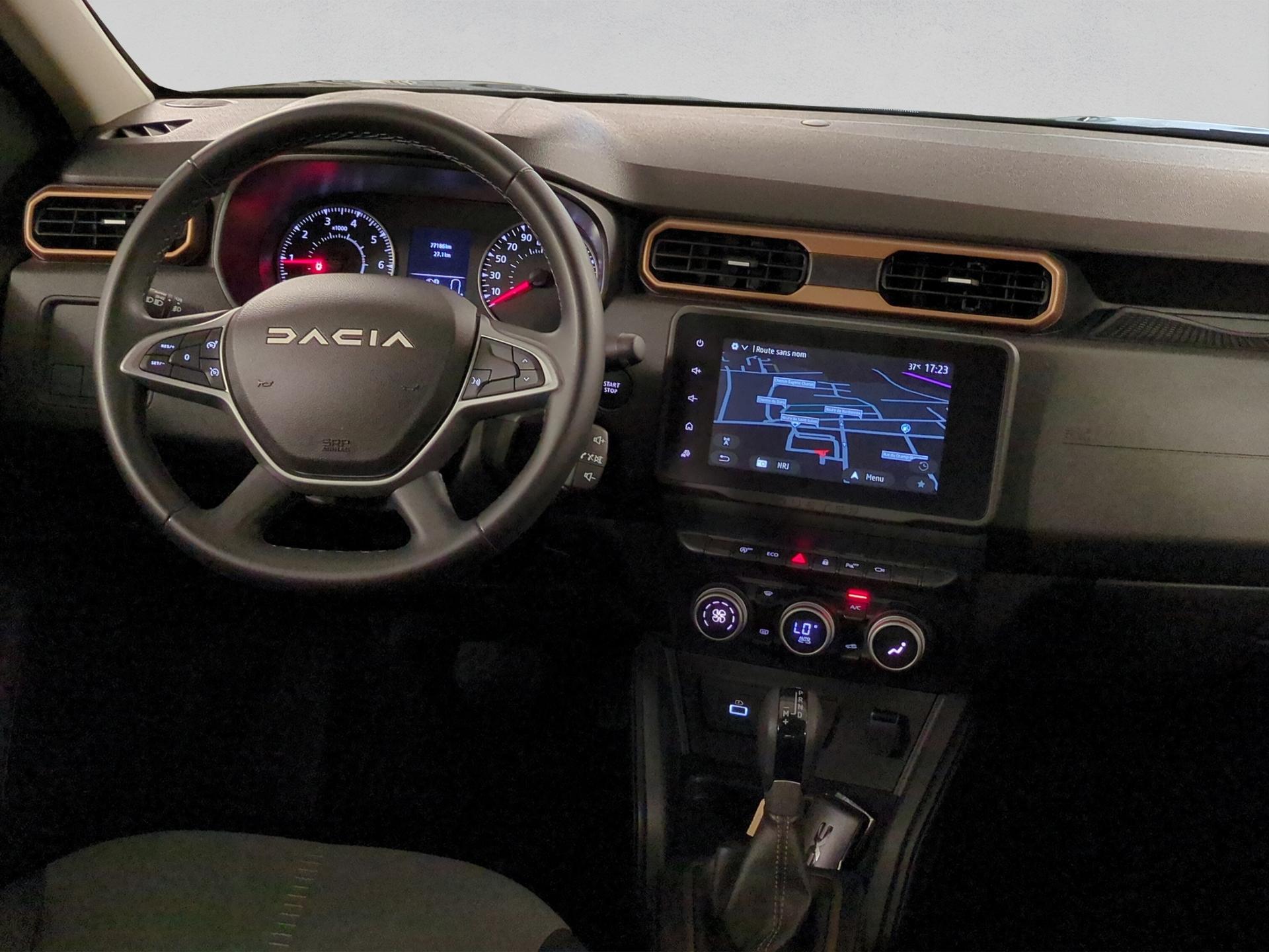 DACIA Duster TCe 150 Extreme EDC 4x2-image-13
