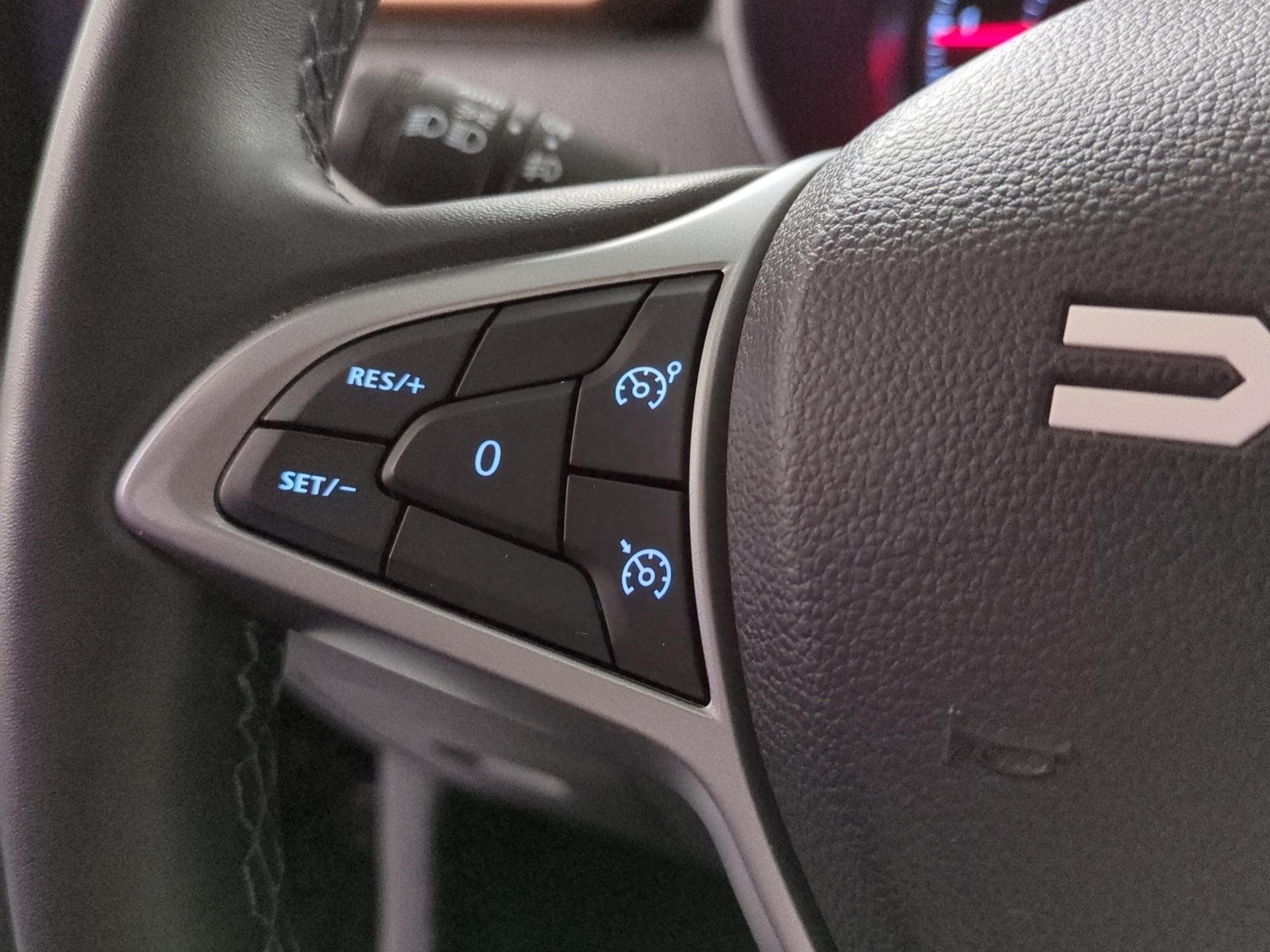 DACIA Duster TCe 150 Extreme EDC 4x2-image-21