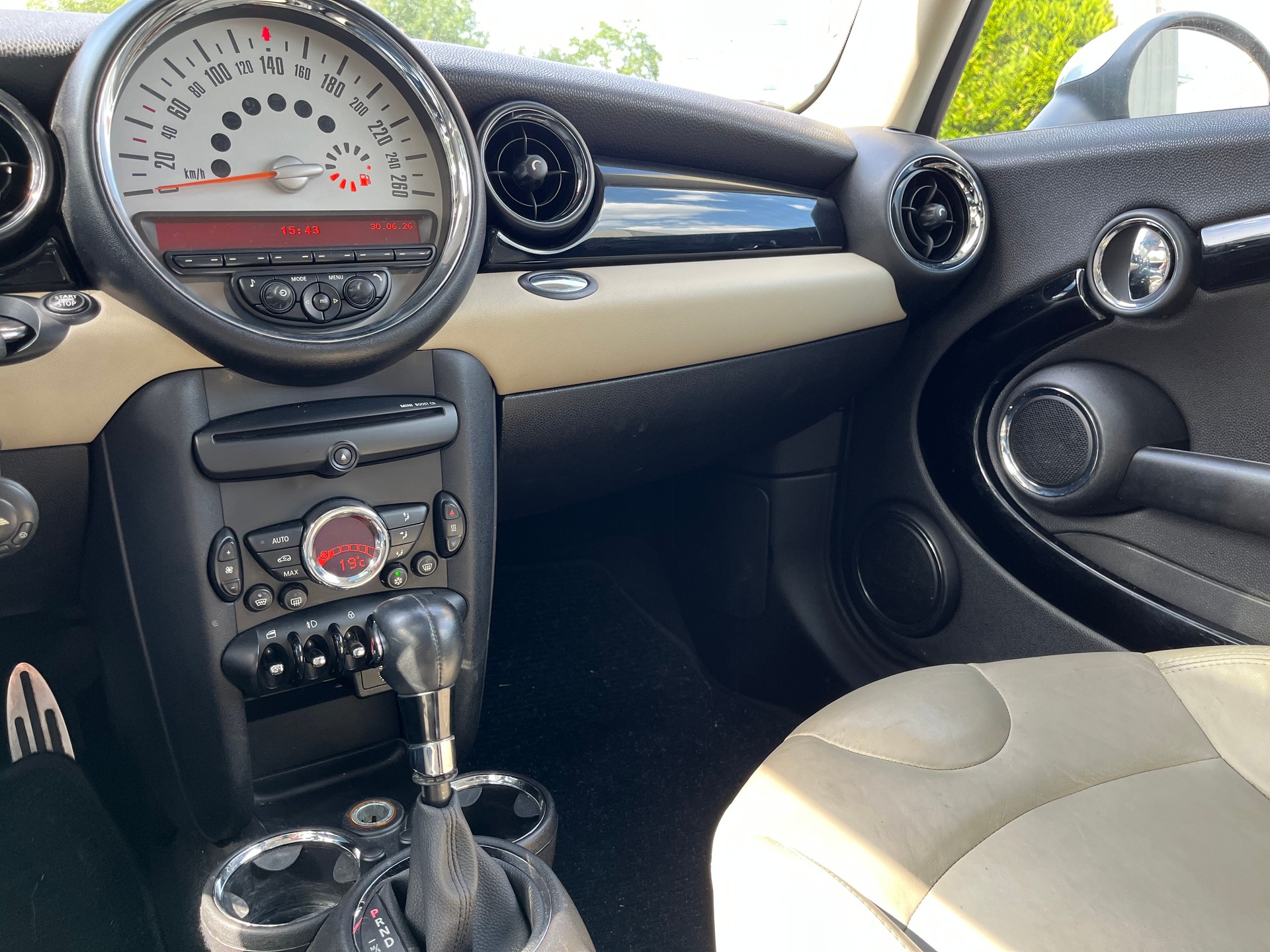 MINI Clubman Cooper S Steptronic-image-8