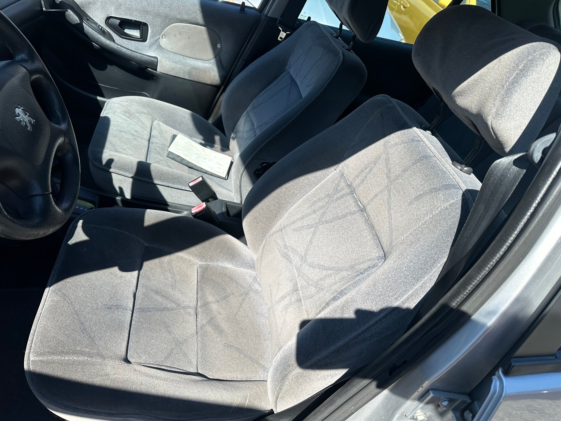 PEUGEOT 306 1.8 XT A-image-6