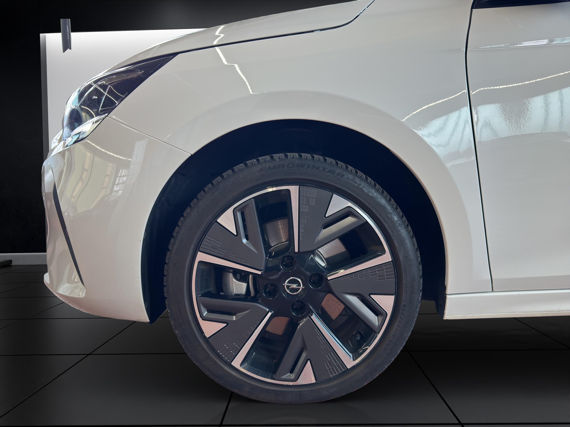 OPEL Corsa-e Elegance-image-9
