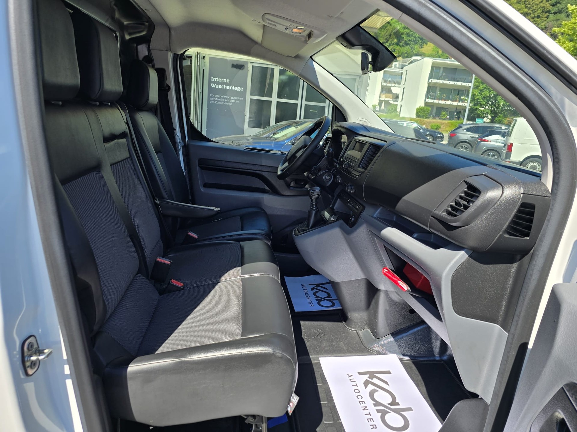 CITROEN Jumpy 2.0 BlueHDi 150 M Attraction-image-19