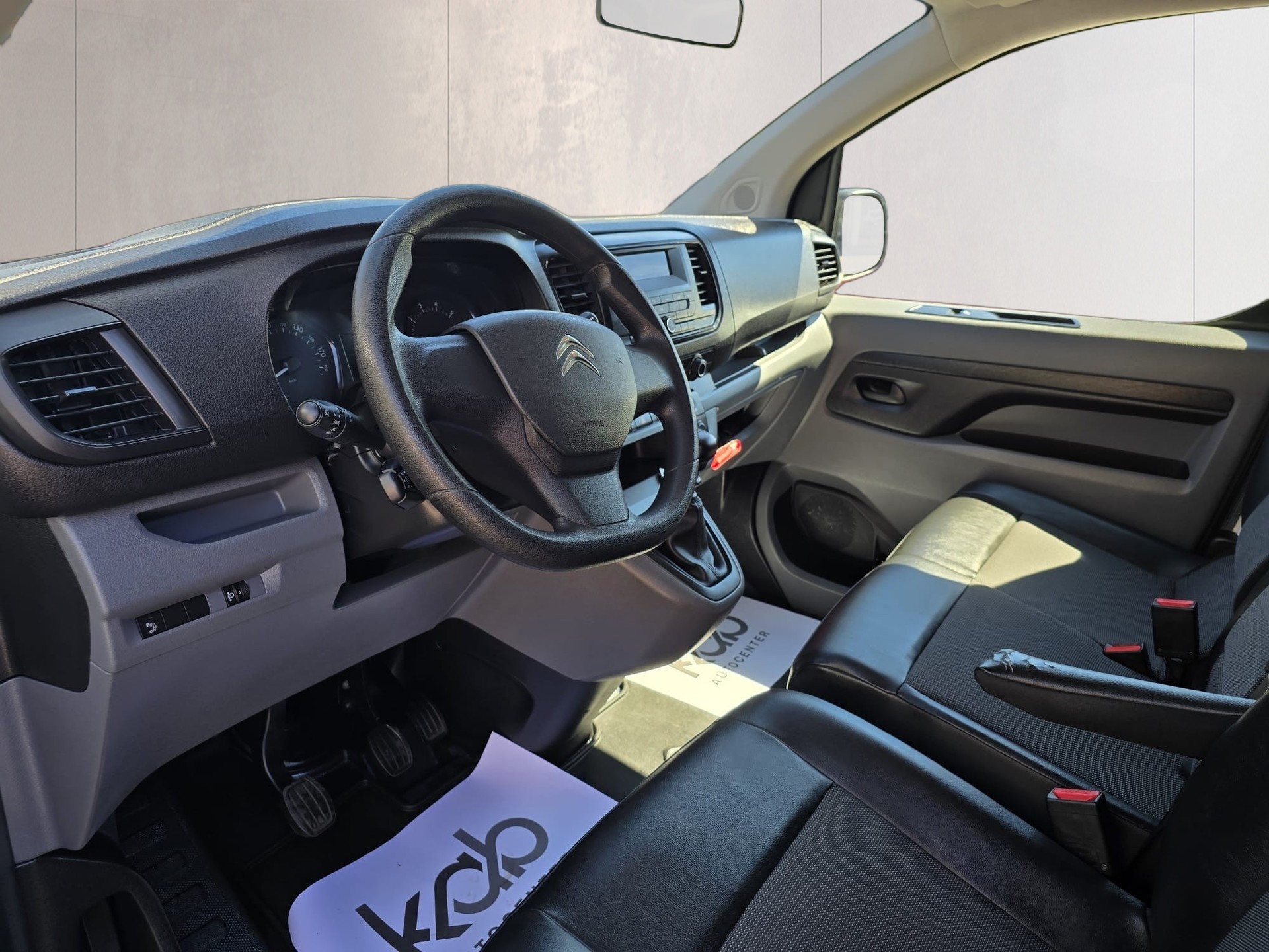 CITROEN Jumpy 2.0 BlueHDi 150 M Attraction-image-14