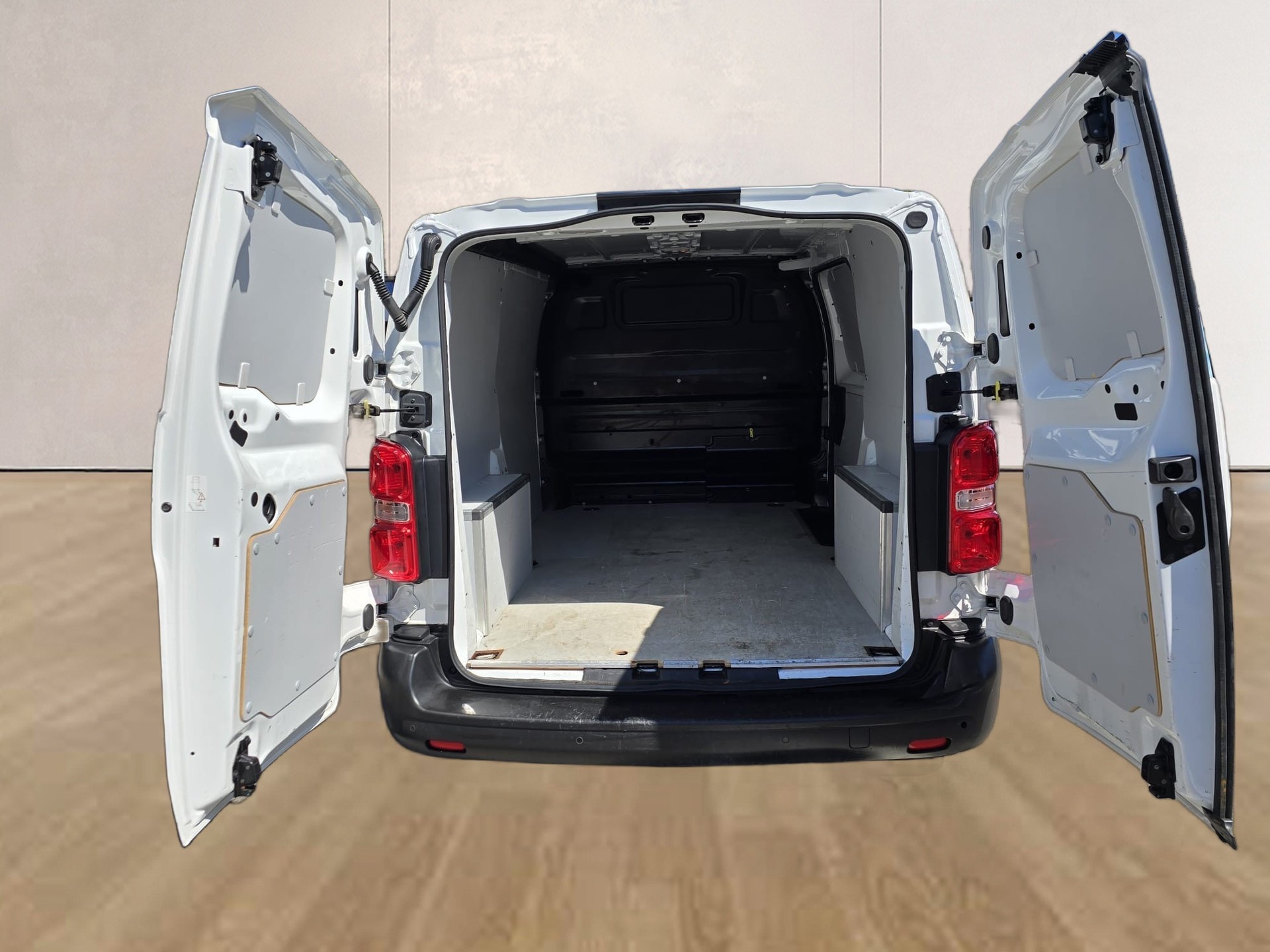 CITROEN Jumpy 2.0 BlueHDi 150 M Attraction-image-6