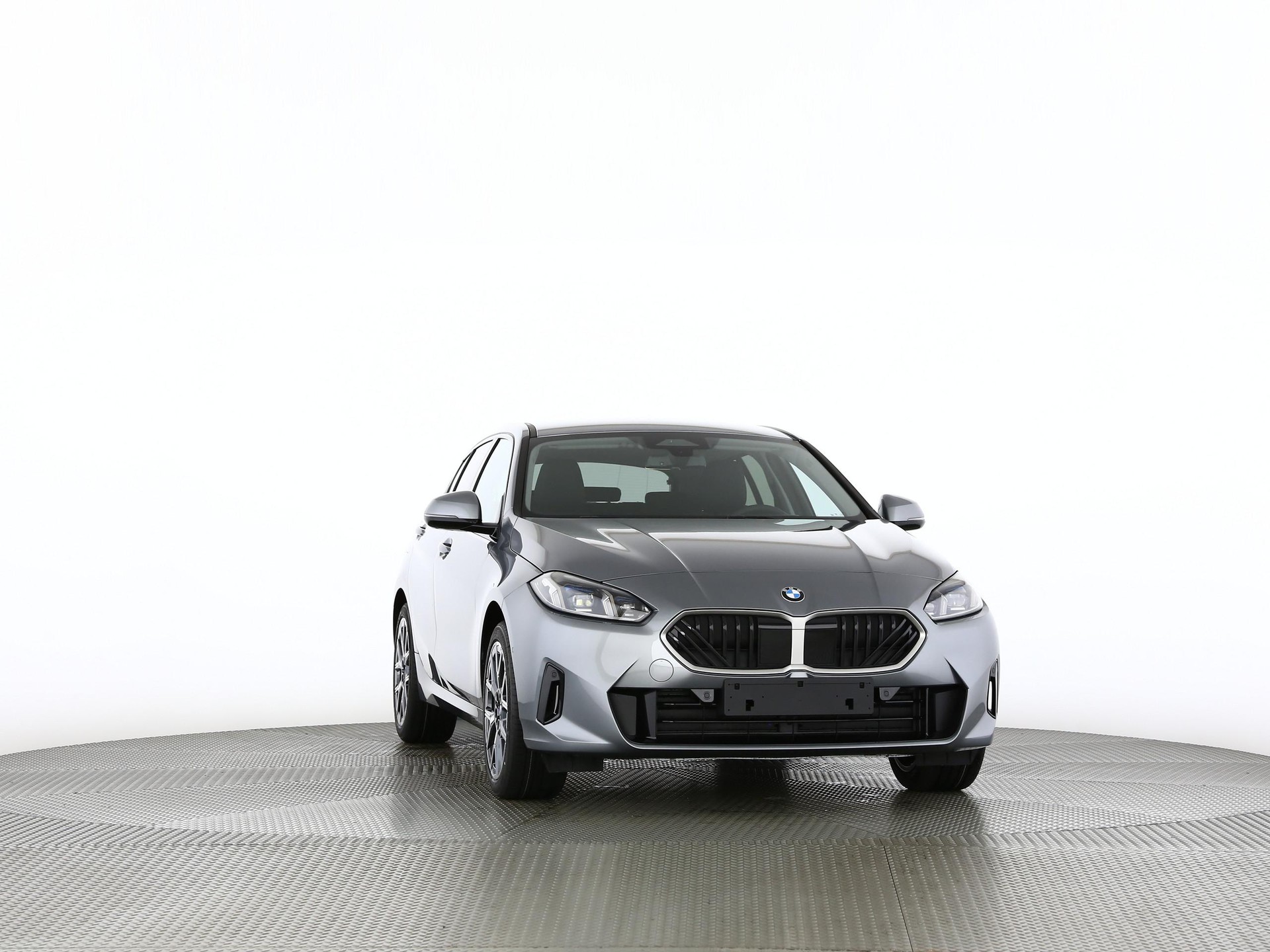BMW 120i-image-28