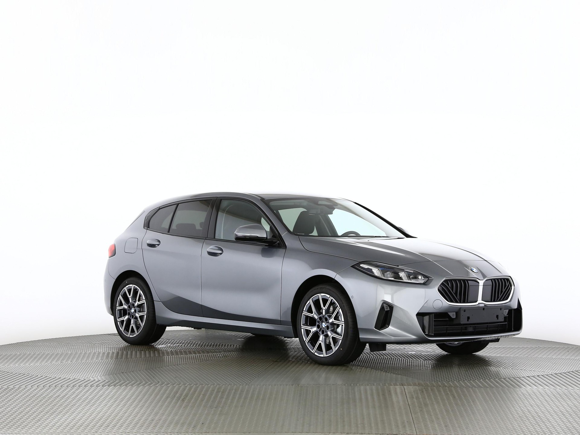 BMW 120i-image-26