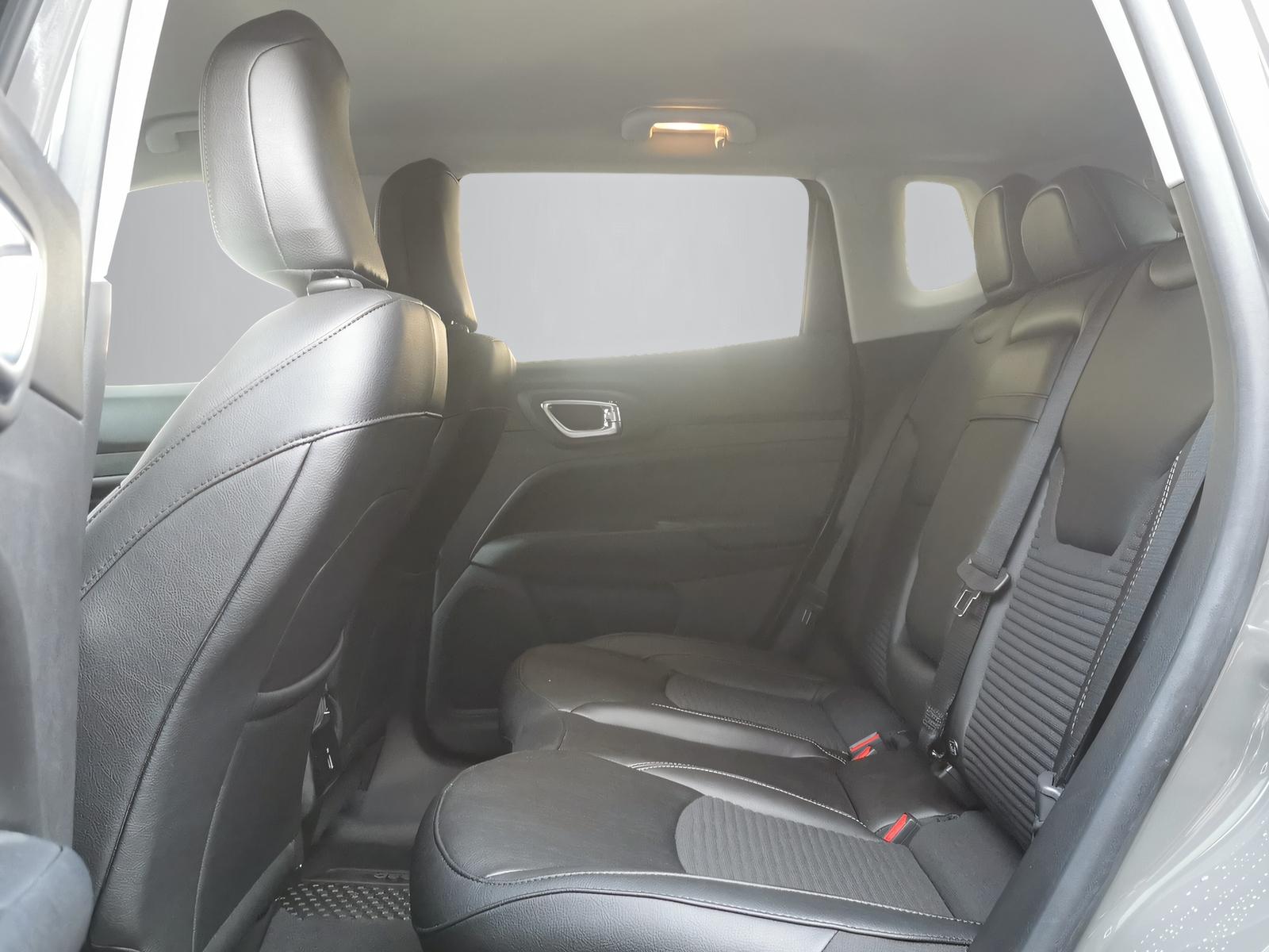 JEEP Compass 1.3 Outdoor 4xe-image-8