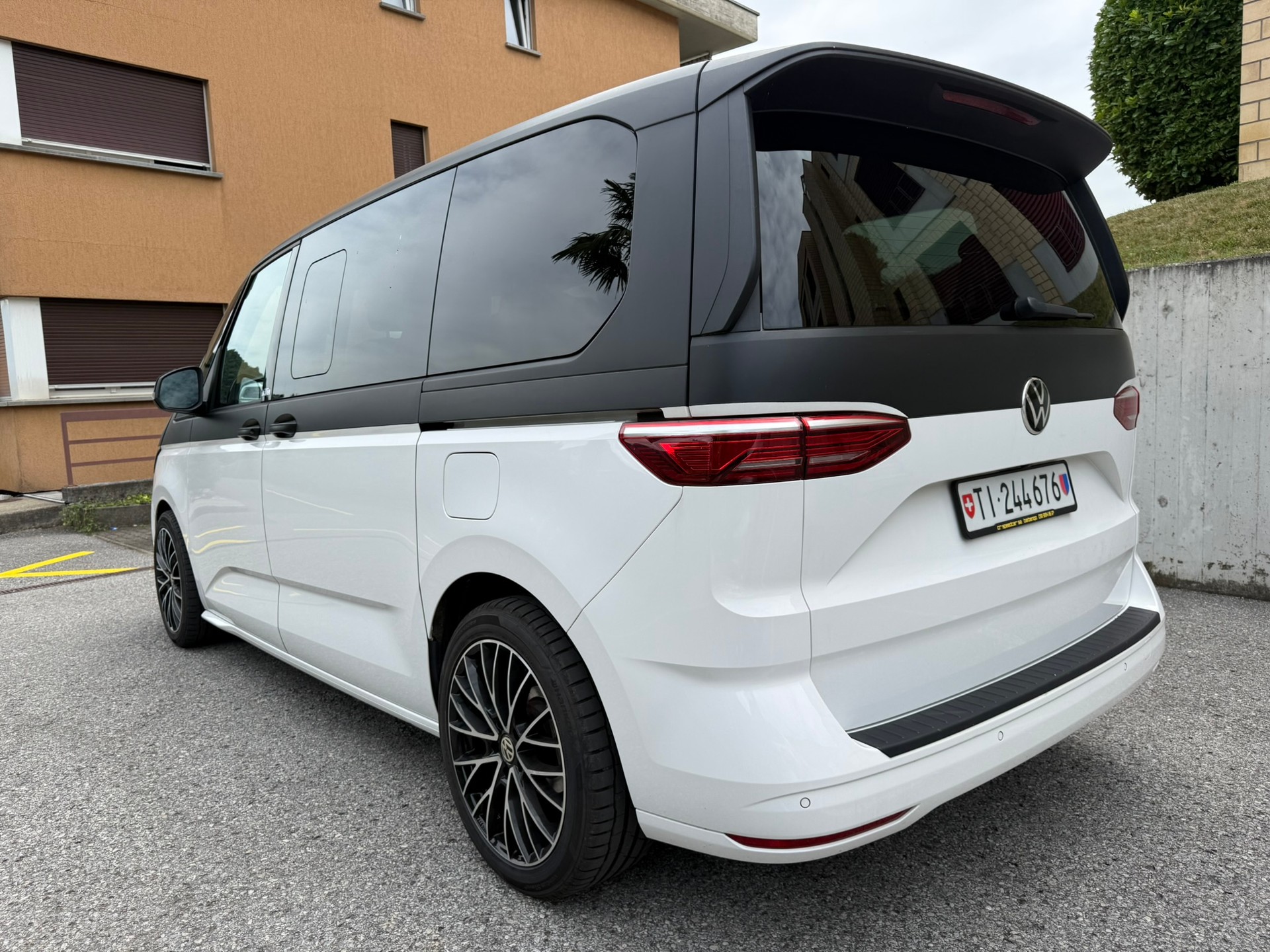 VW 1.4 eHybrid Liberty DSG-image-2