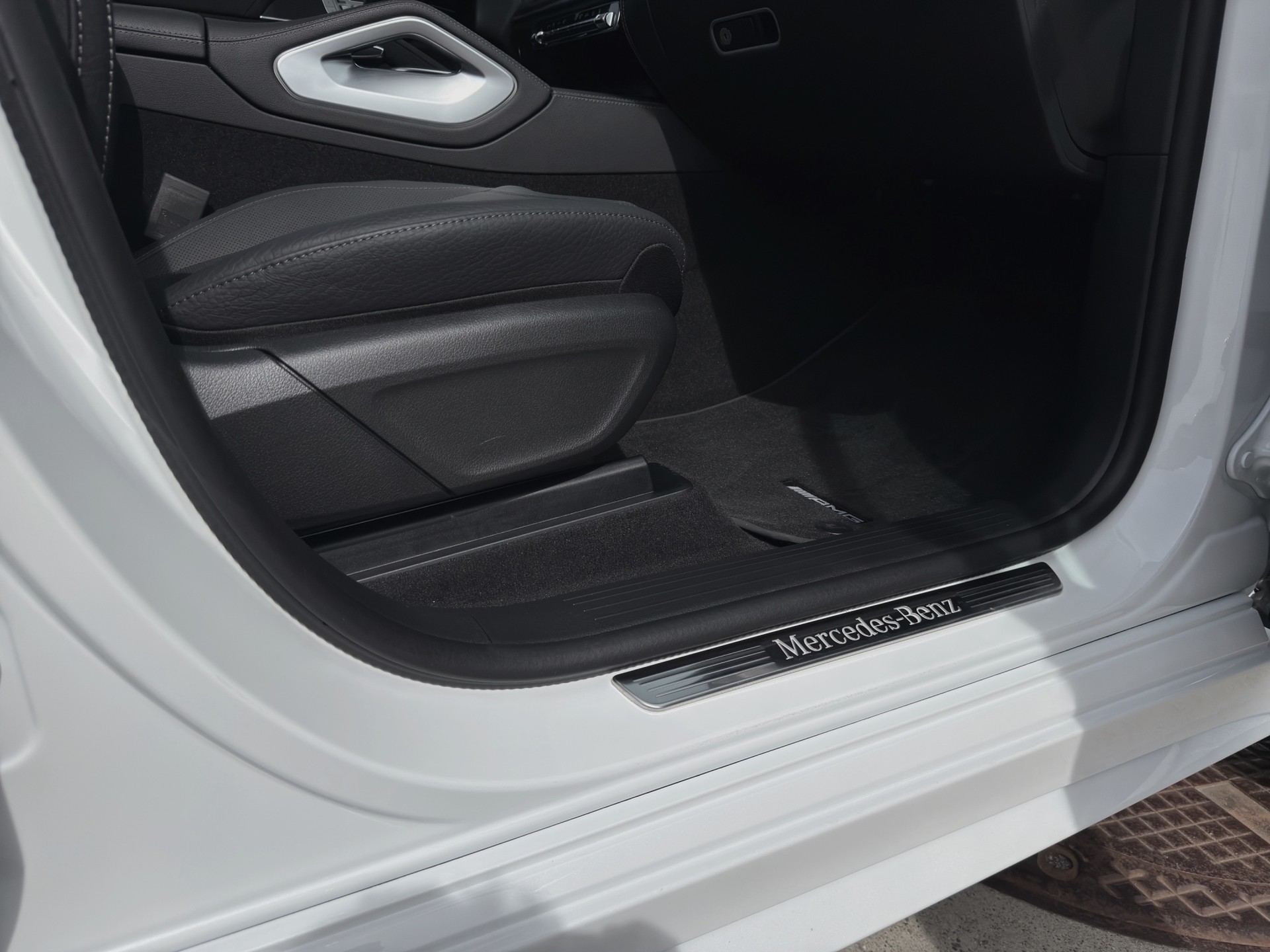 MERCEDES-BENZ GLE 450 d 4Matic 9G-Tronic-image-17