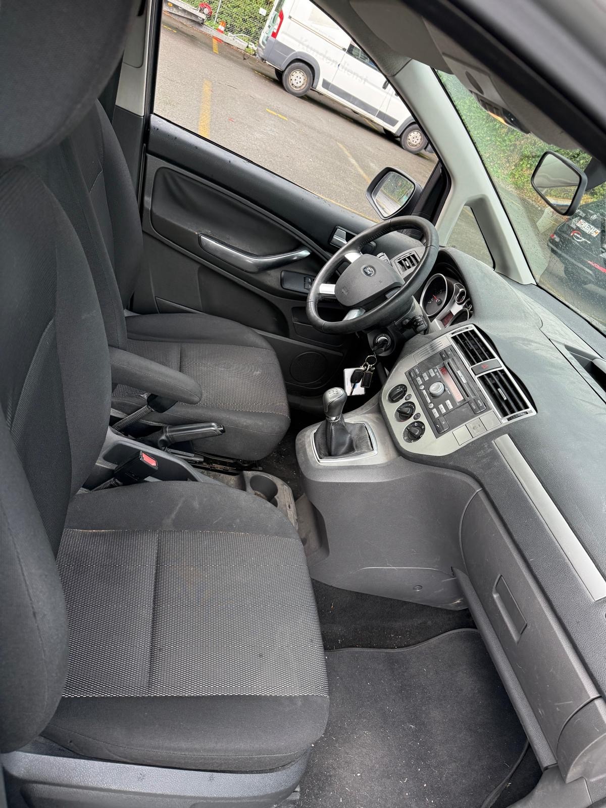 FIAT Bravo 1.6 JTD Dynamic PUR O2 (Eco)-image-9