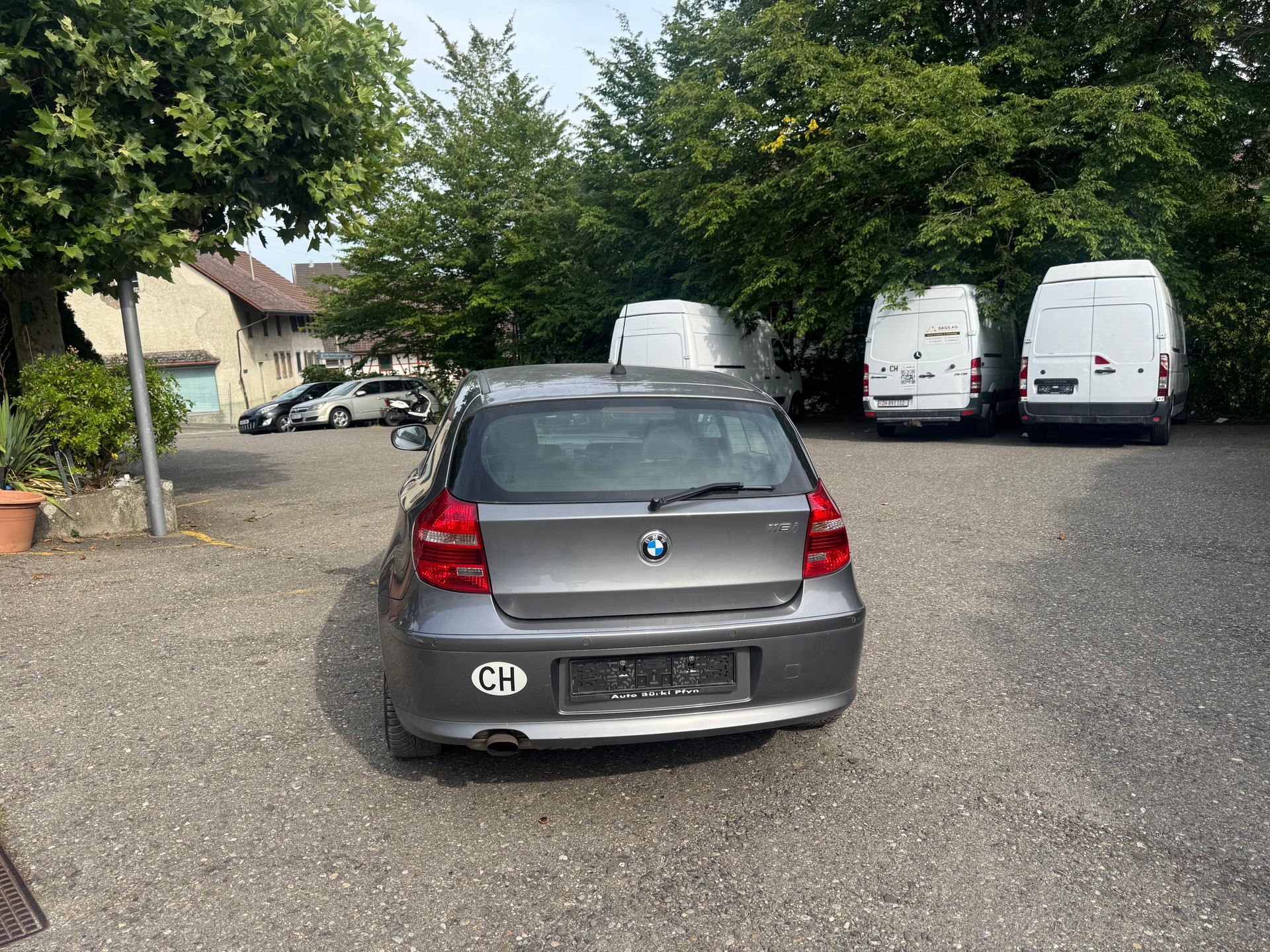 BMW 116i-image-3