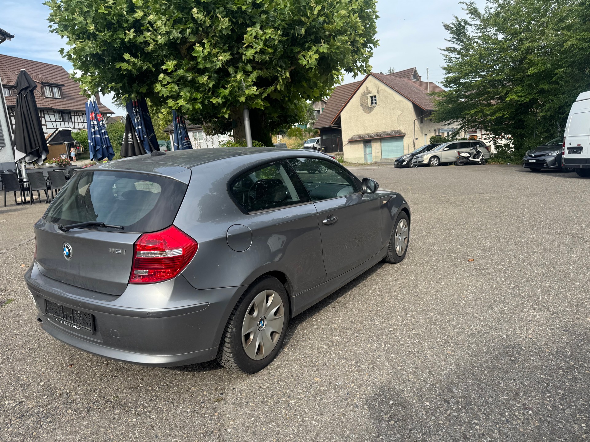 BMW 116i-image-4