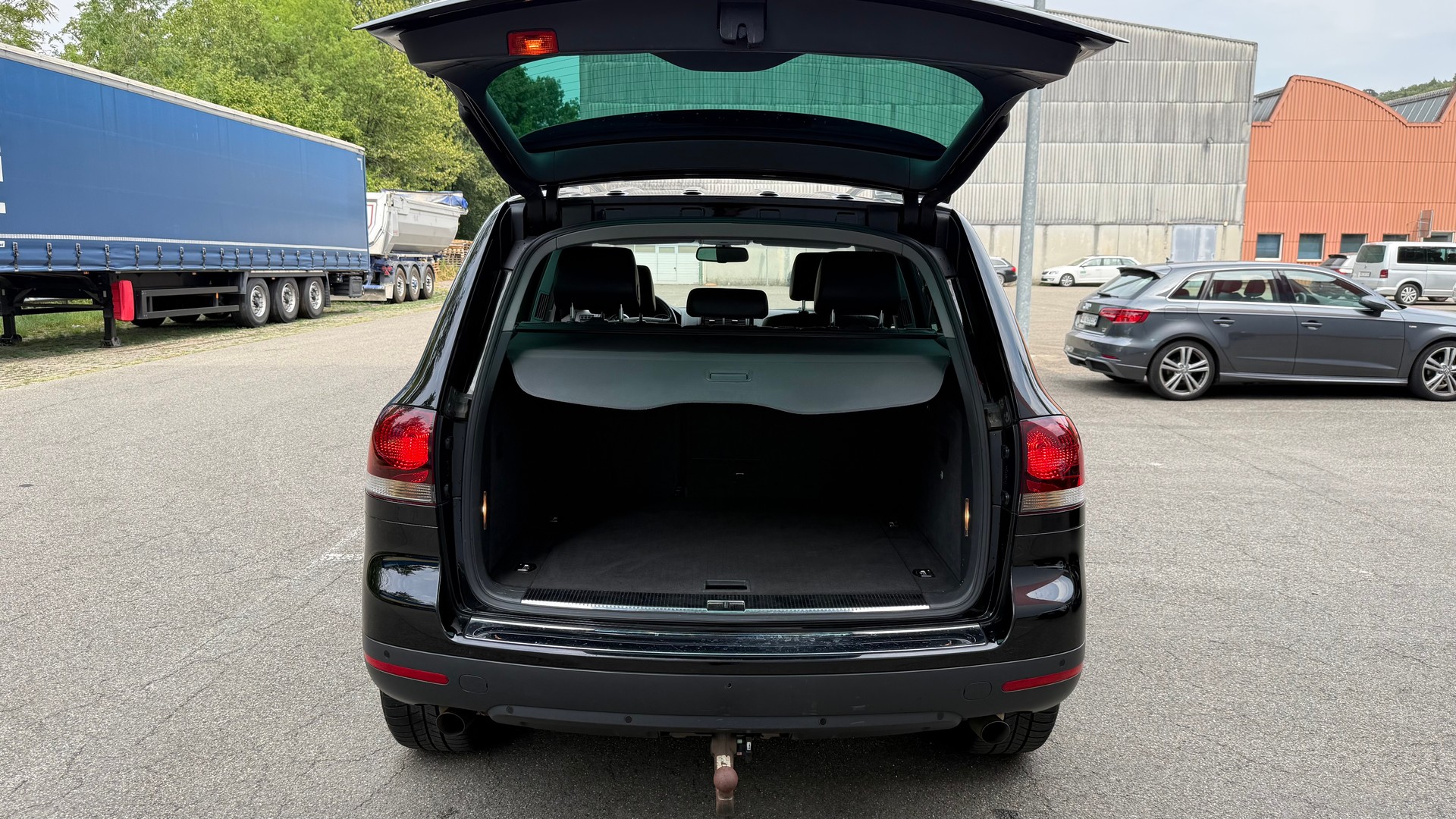 VW Touareg 3.0 TDI Tiptronic-image-7