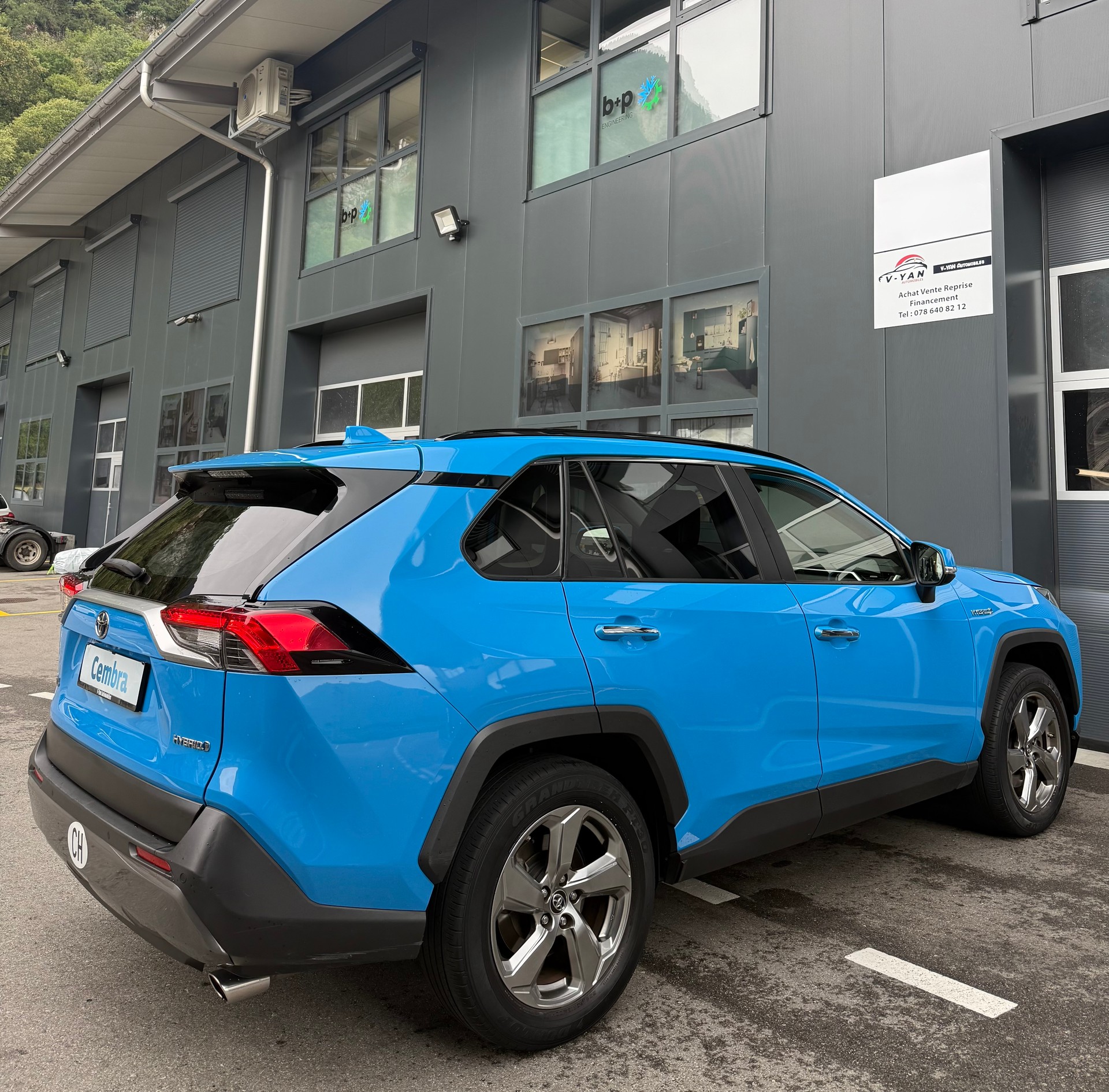TOYOTA RAV-4 2.5 HSD Premium e-CVT 2WD-image-6