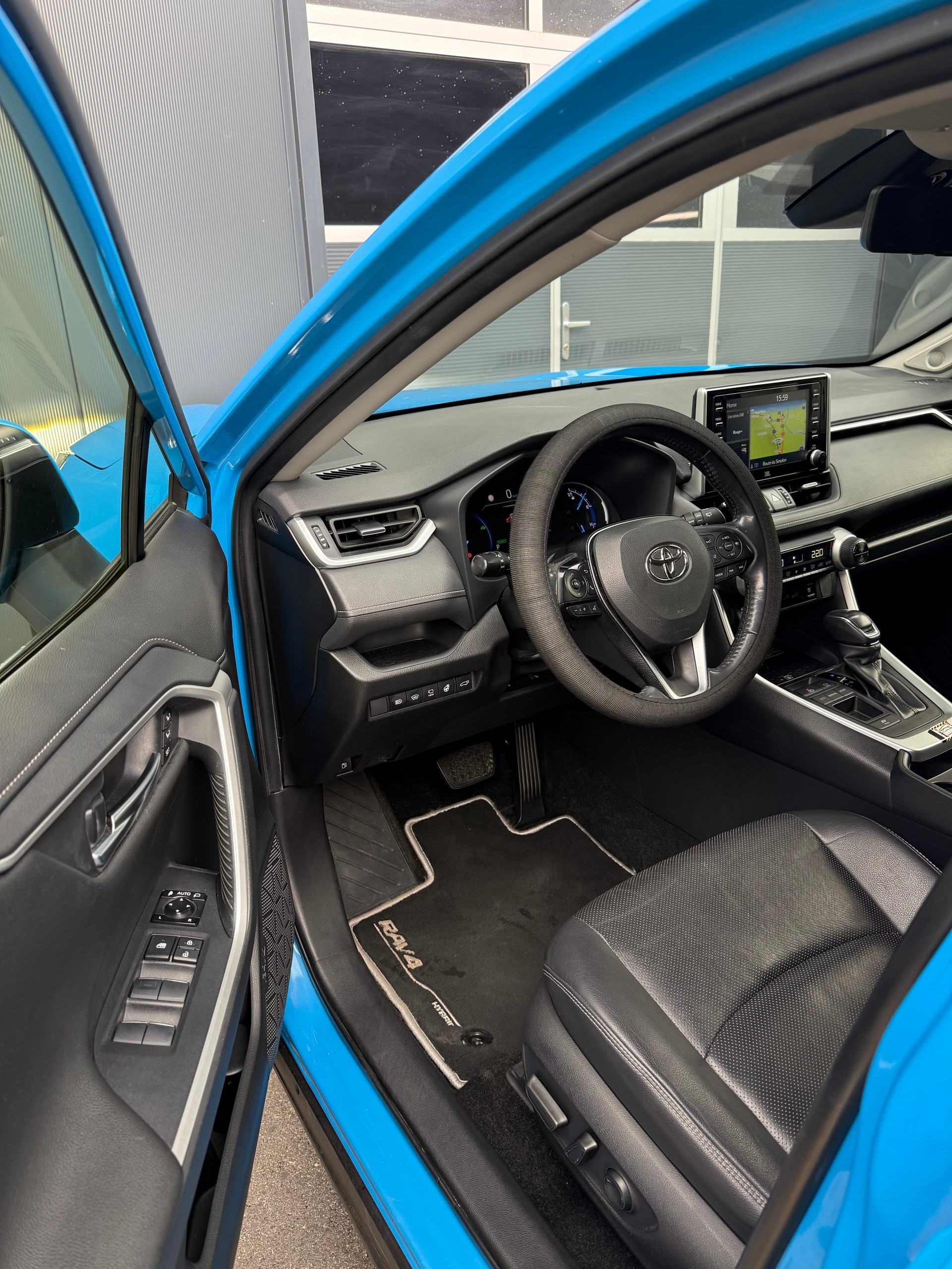 TOYOTA RAV-4 2.5 HSD Premium e-CVT 2WD-image-9