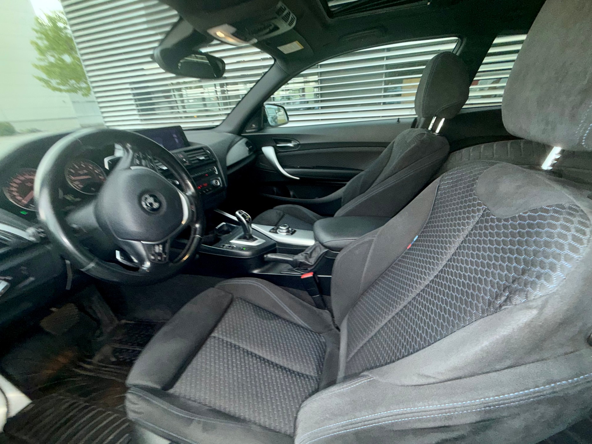BMW M135i xDrive Steptronic-image-2