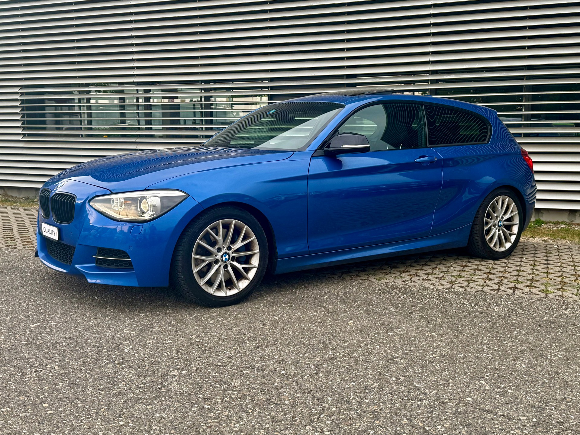 BMW M135i xDrive Steptronic-image-6