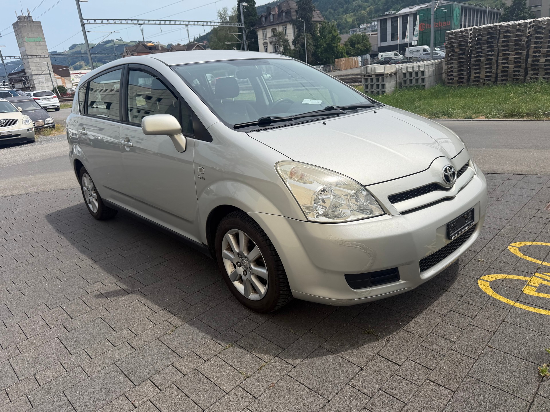 TOYOTA Corolla Verso 1.6 Linea Terra-image-2