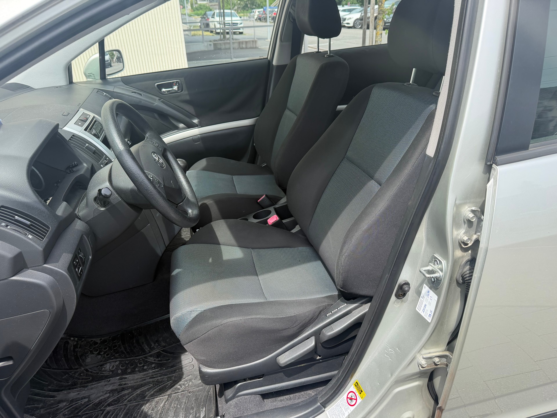 TOYOTA Corolla Verso 1.6 Linea Terra-image-12
