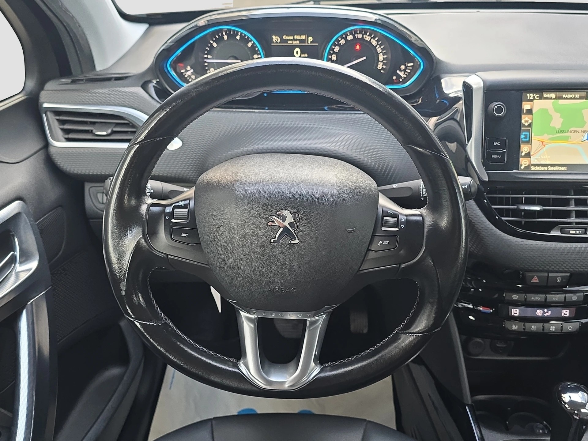 PEUGEOT 2008 1.6 VTI Allure Automatic-image-11