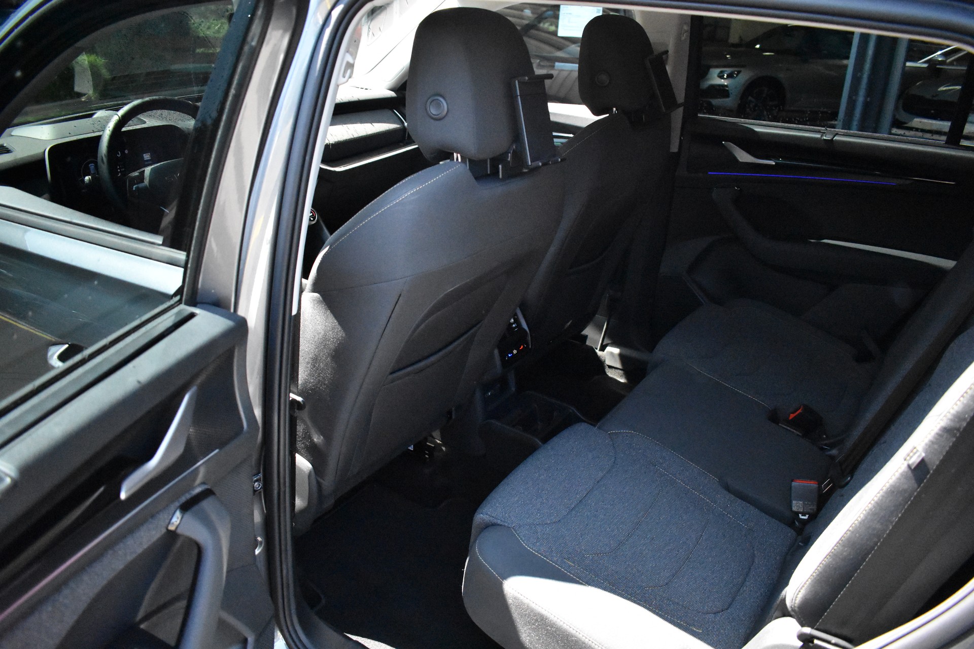 SKODA Kodiaq 2.0 TSI Dynamic 4x4-image-10