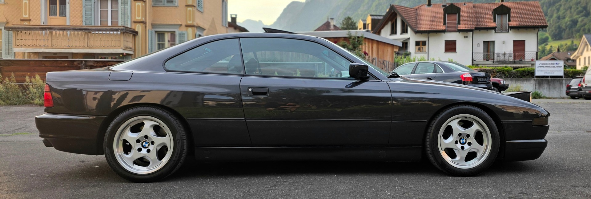 BMW 850i A-image-6